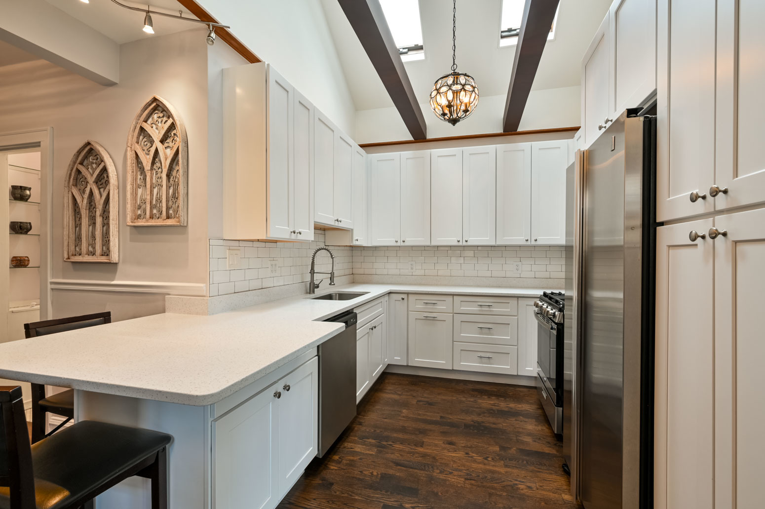 5251 N La Crosse Avenue