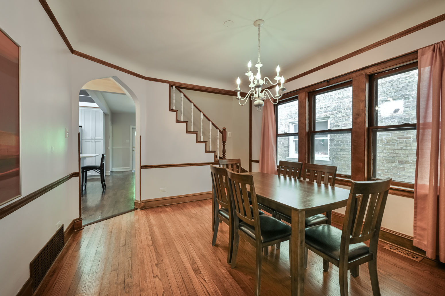 5251 N La Crosse Avenue