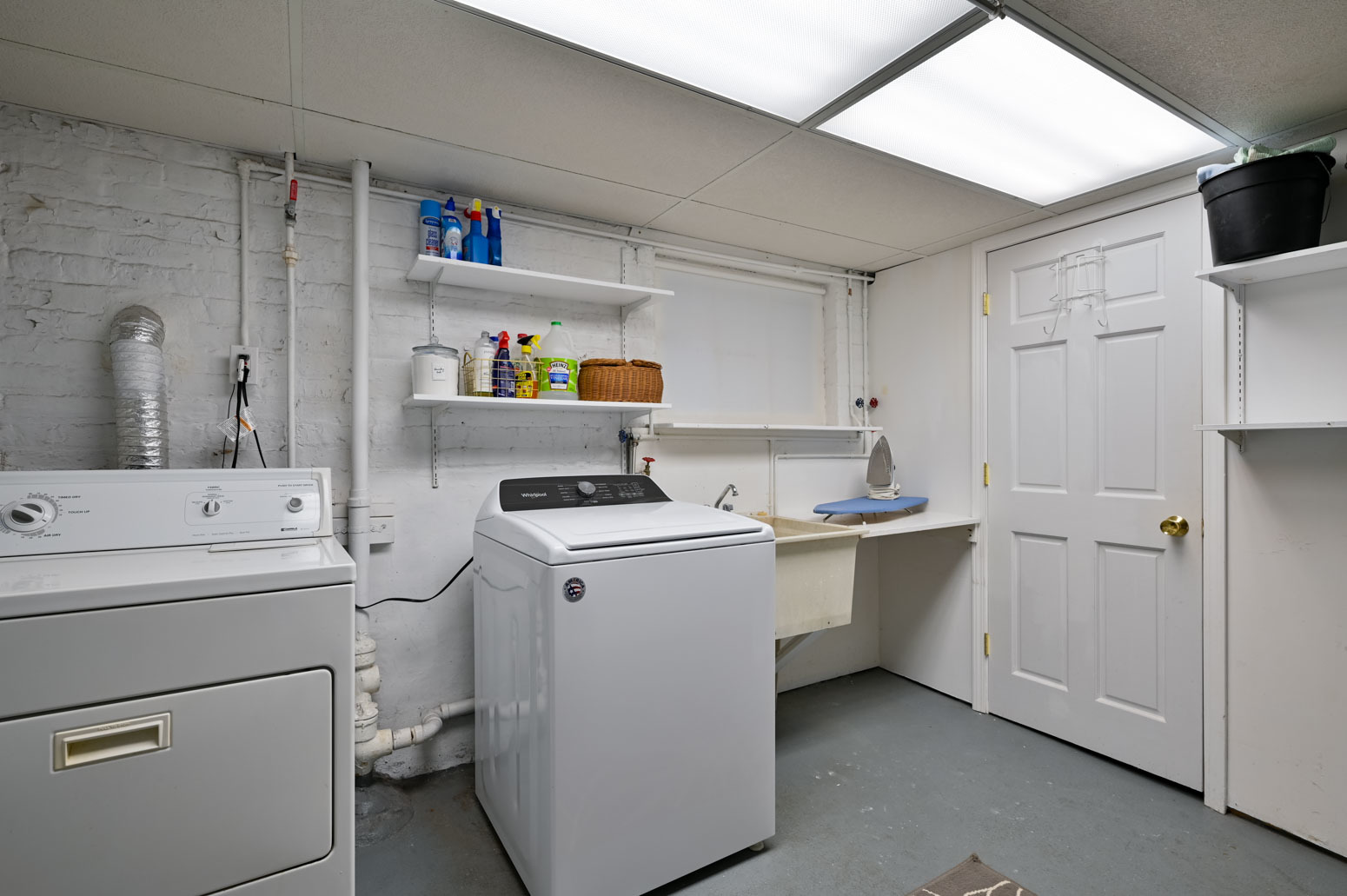 5251 N La Crosse Avenue