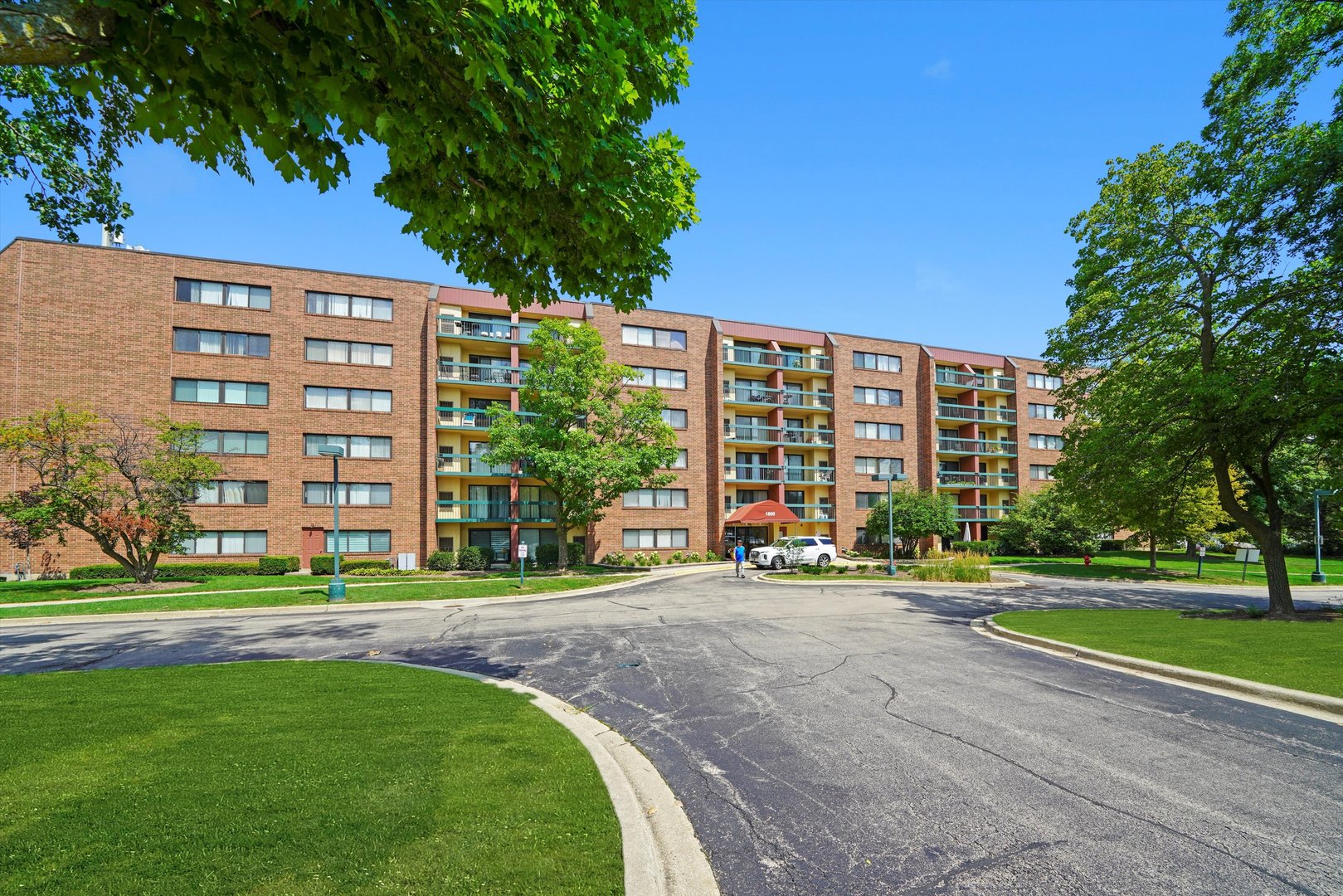 1800 Huntington Boulevard Unit: 208