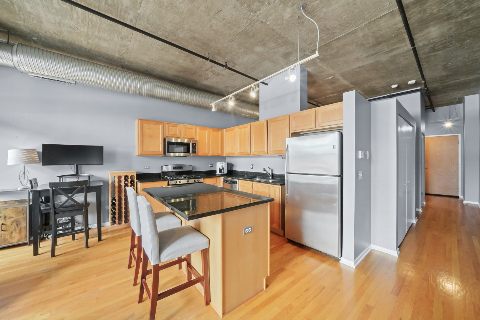 849 N FRANKLIN Street Unit: 920