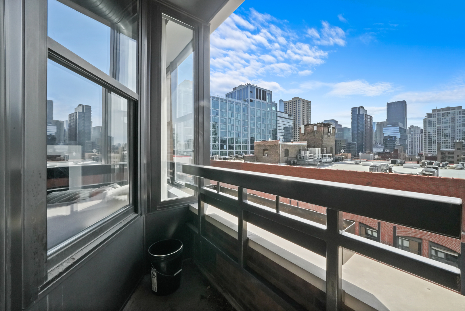 849 N FRANKLIN Street Unit: 920