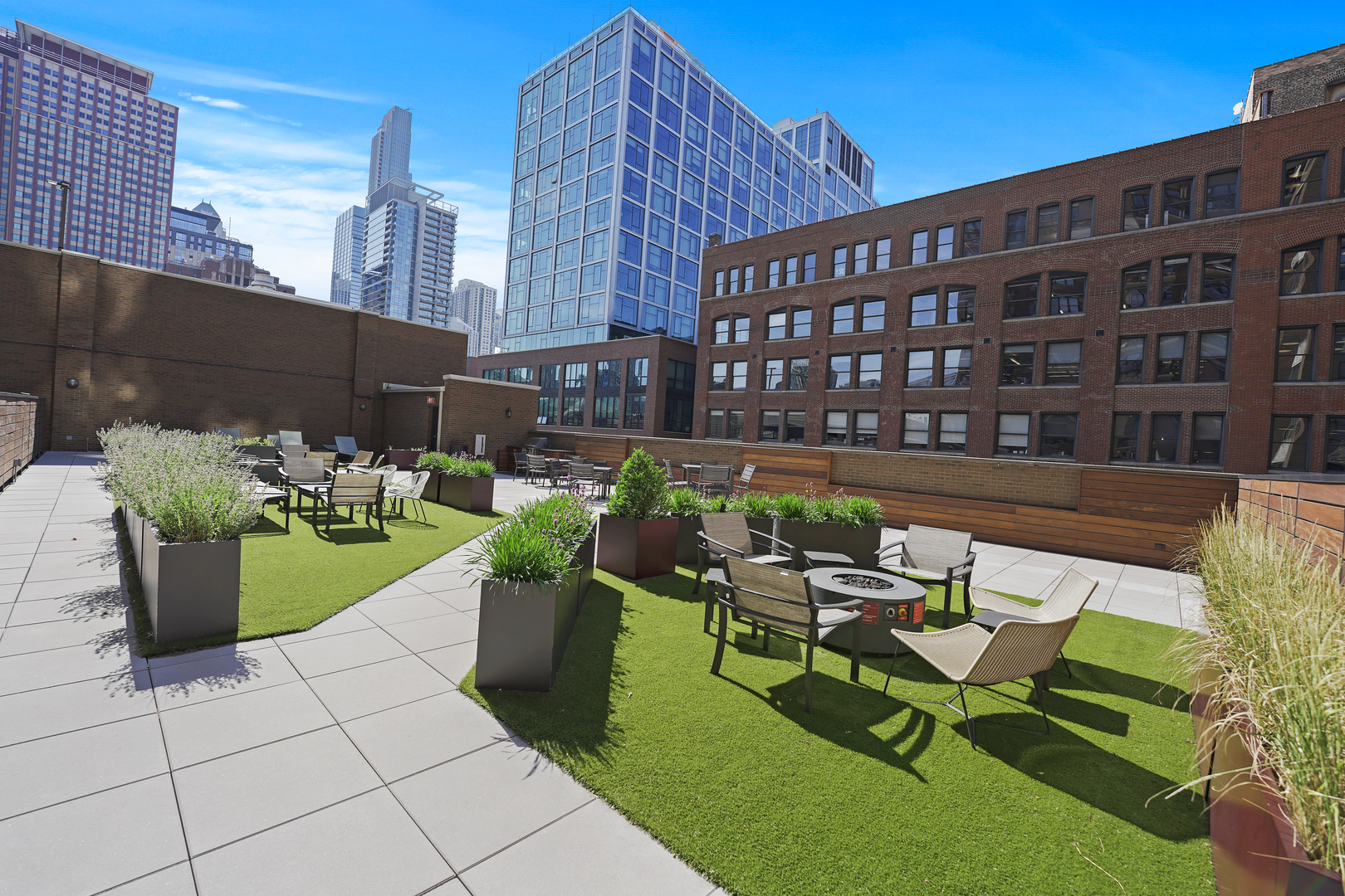 849 N FRANKLIN Street Unit: 920