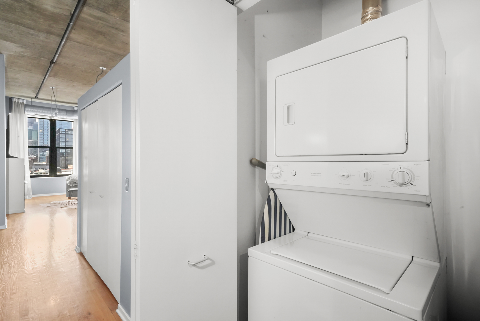 849 N FRANKLIN Street Unit: 920