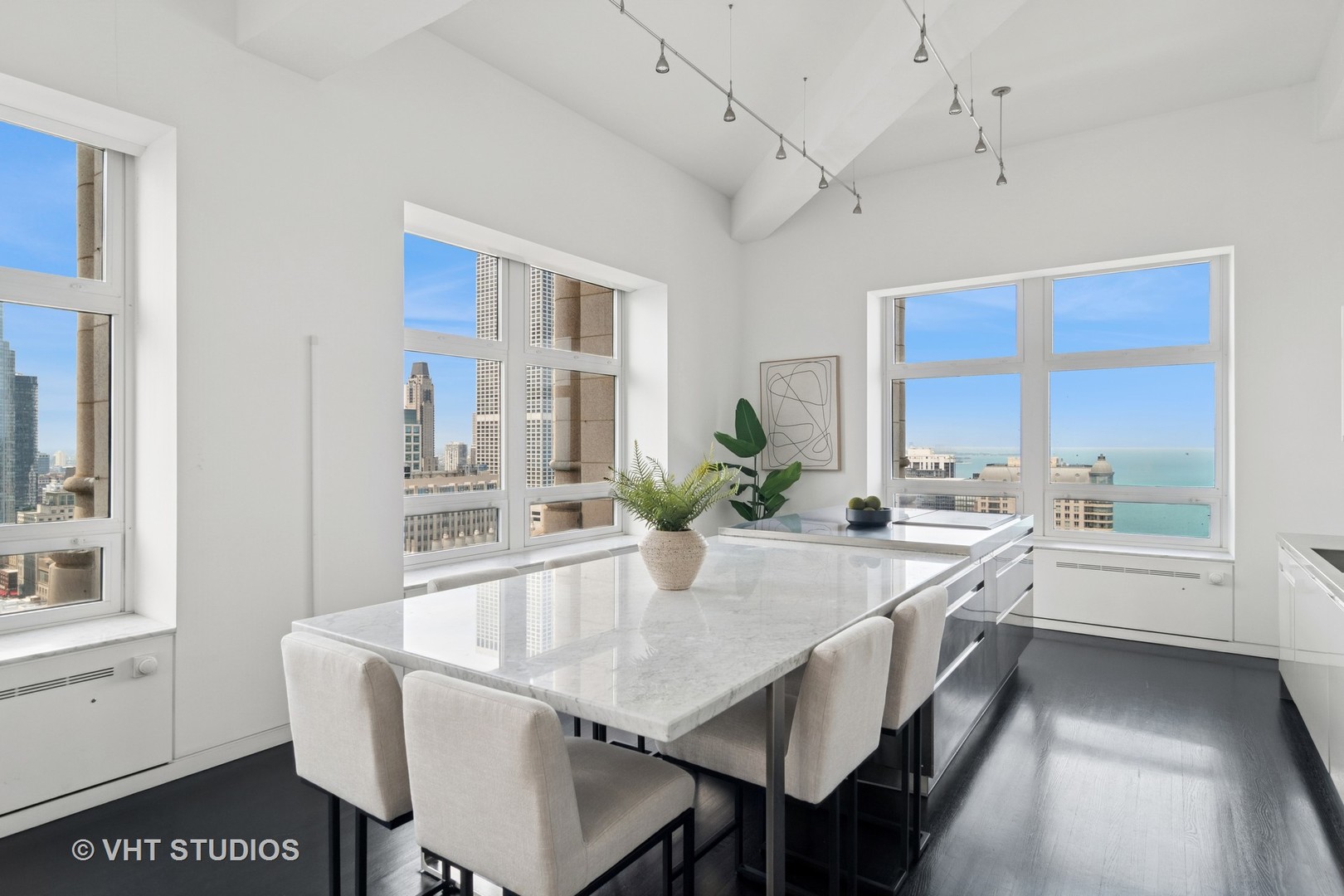 680 N Lake Shore Drive Unit: 2800