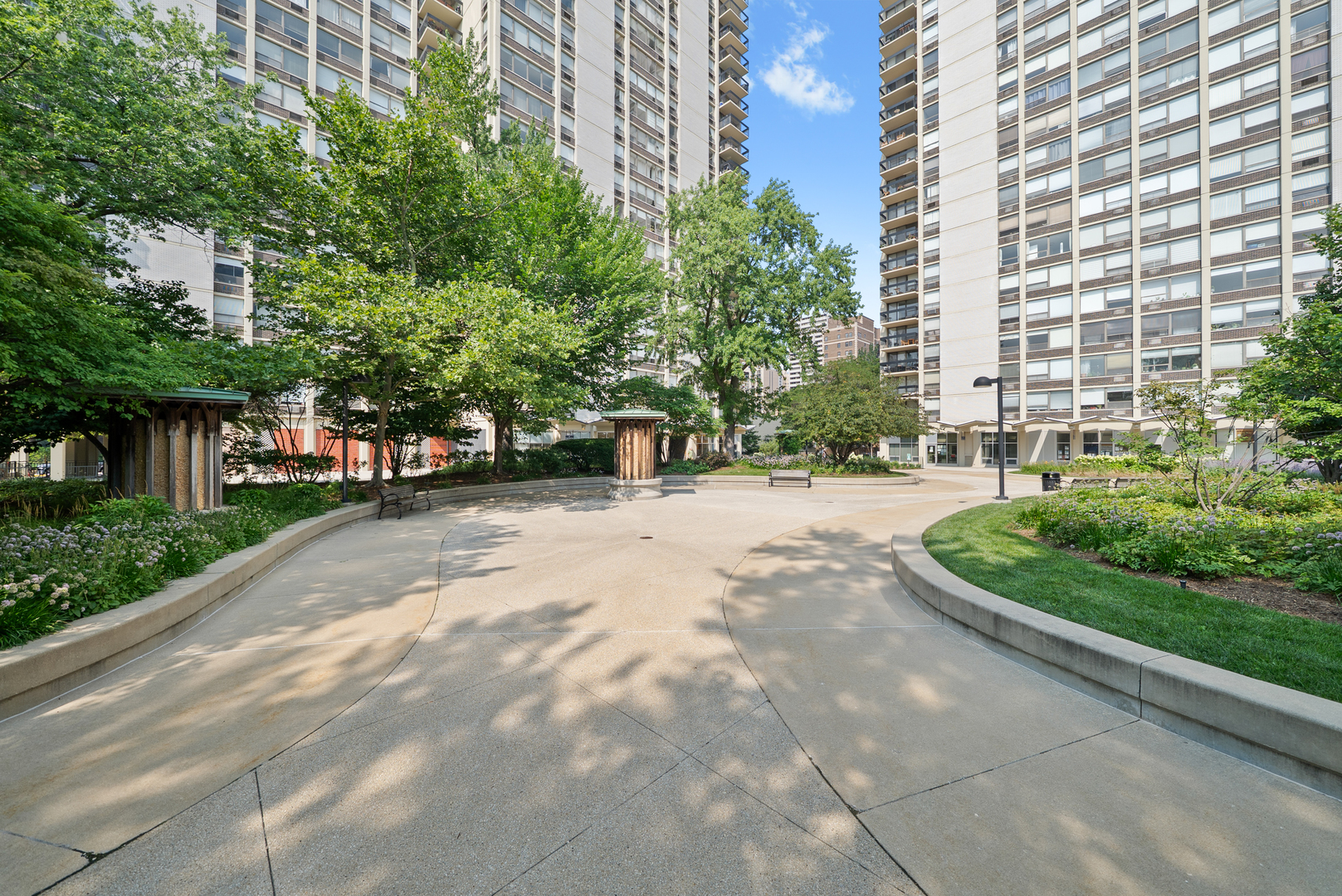 1355 N Sandburg Terrace Unit: 1101D