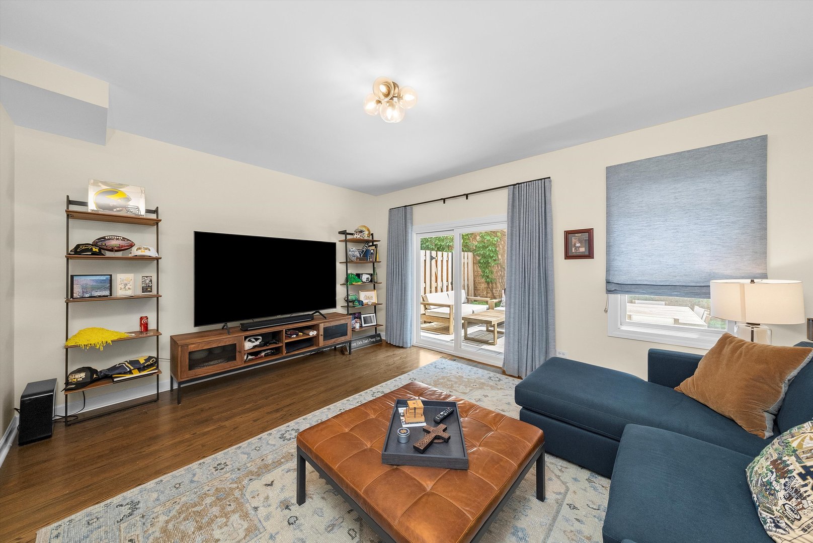 2008 S Calumet Avenue Unit: H