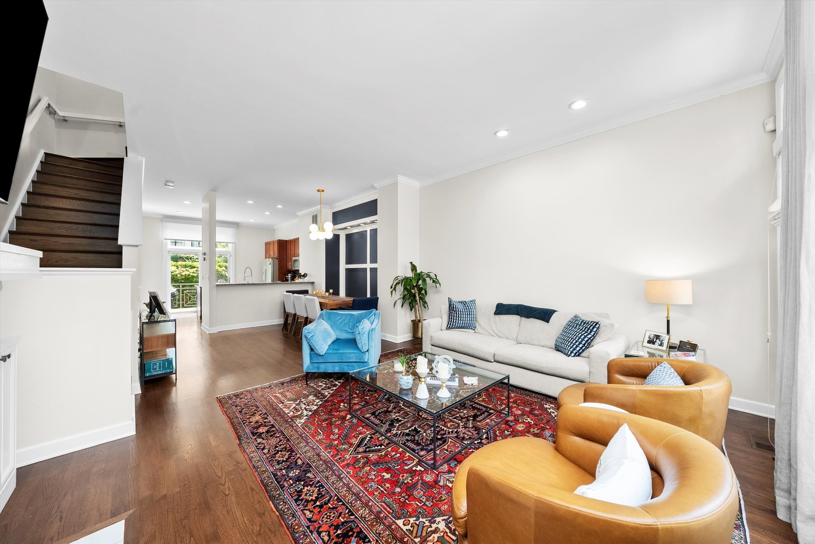 2008 S Calumet Avenue Unit: H