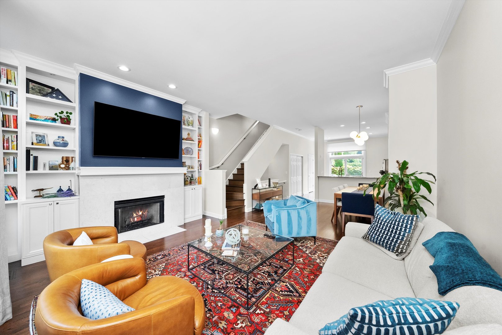 2008 S Calumet Avenue Unit: H