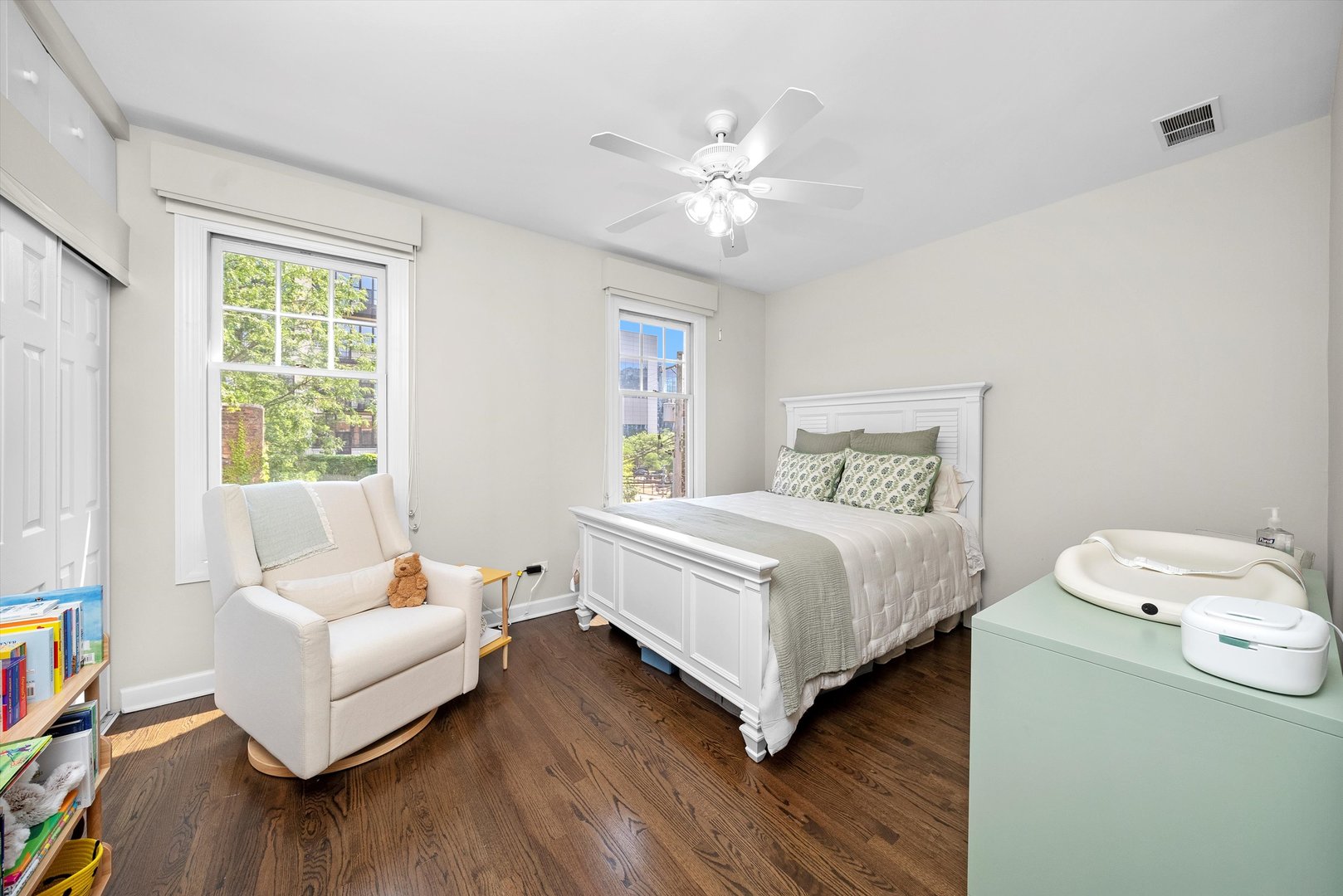 2008 S Calumet Avenue Unit: H