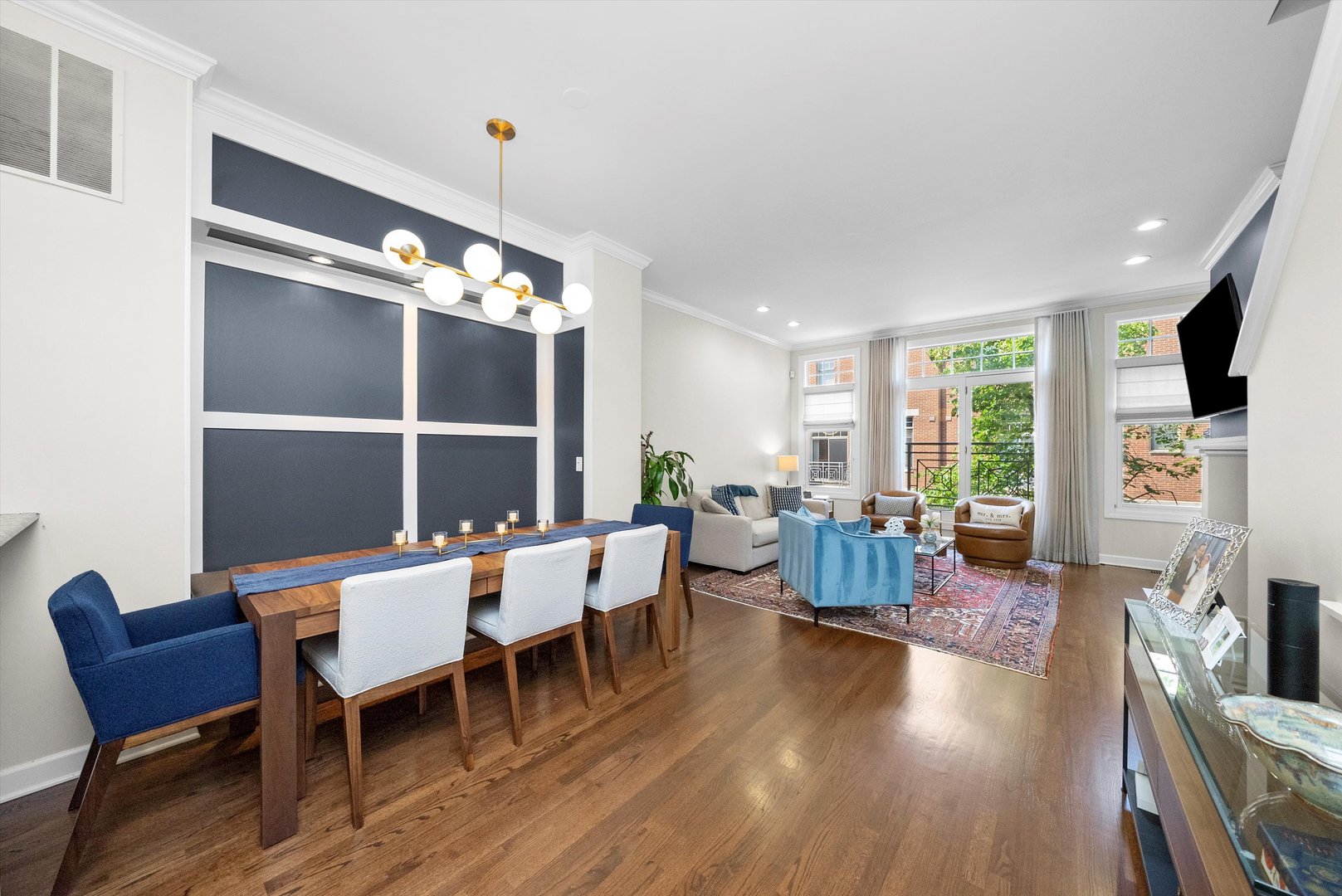 2008 S Calumet Avenue Unit: H