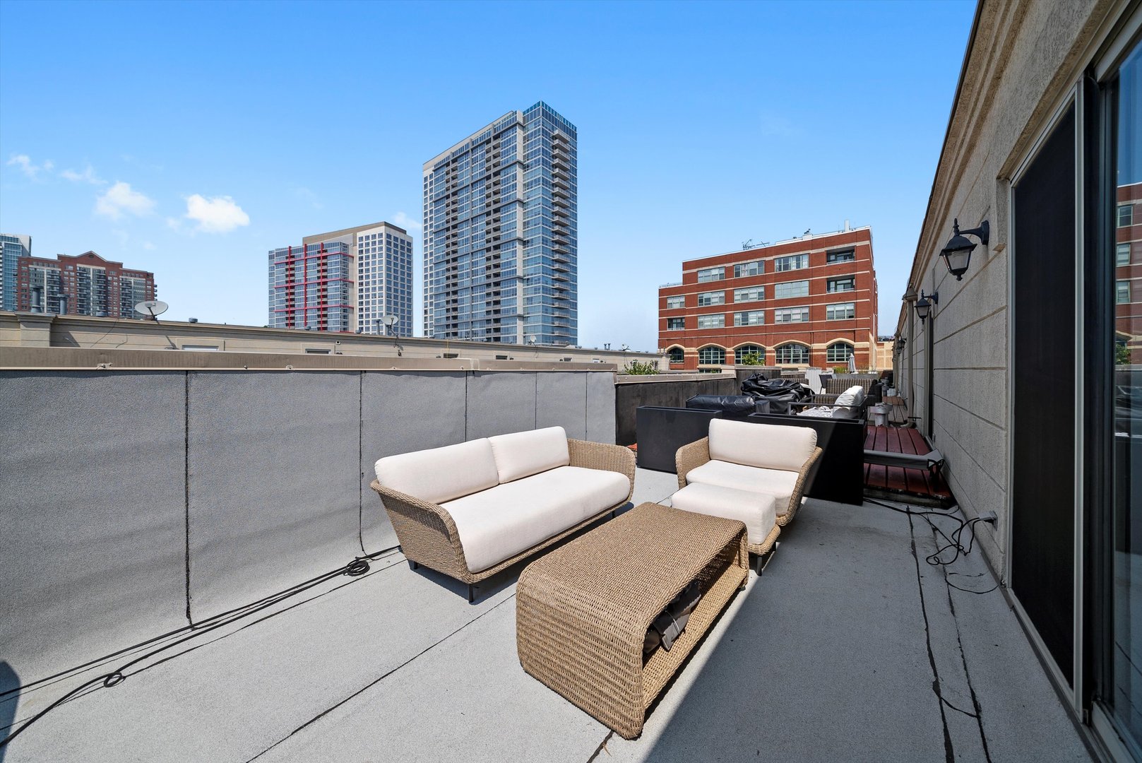 2008 S Calumet Avenue Unit: H