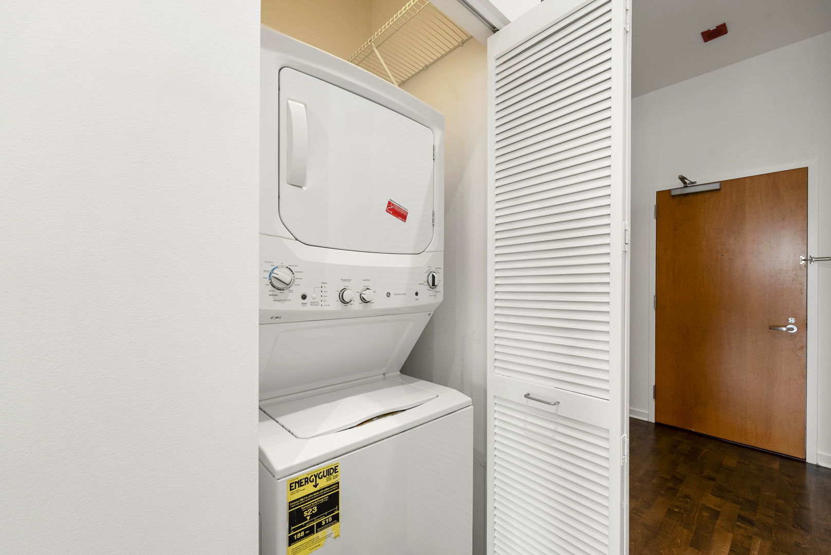 700 N Larrabee Street Unit: 2010