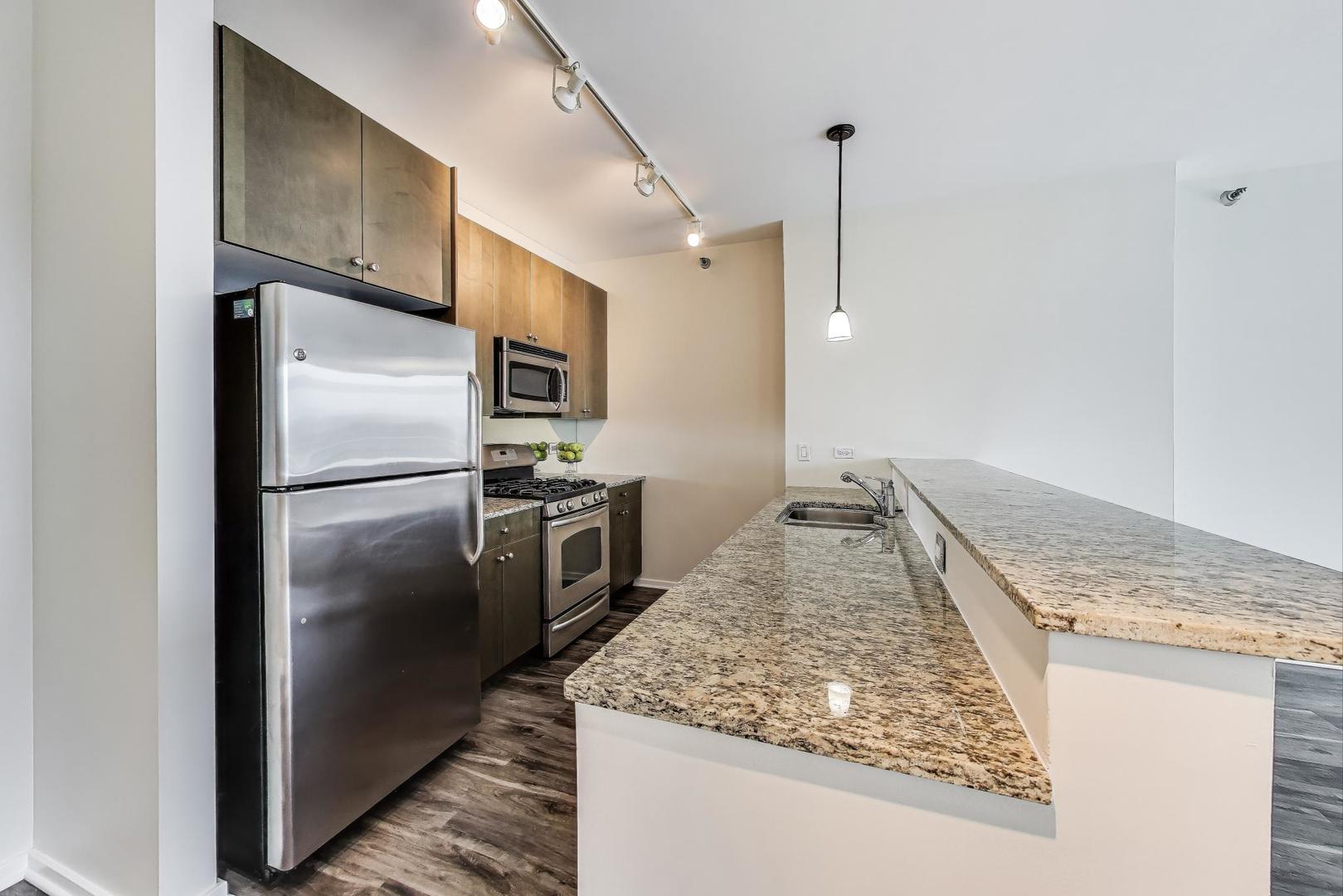 125 S Green Street Unit: 1107A