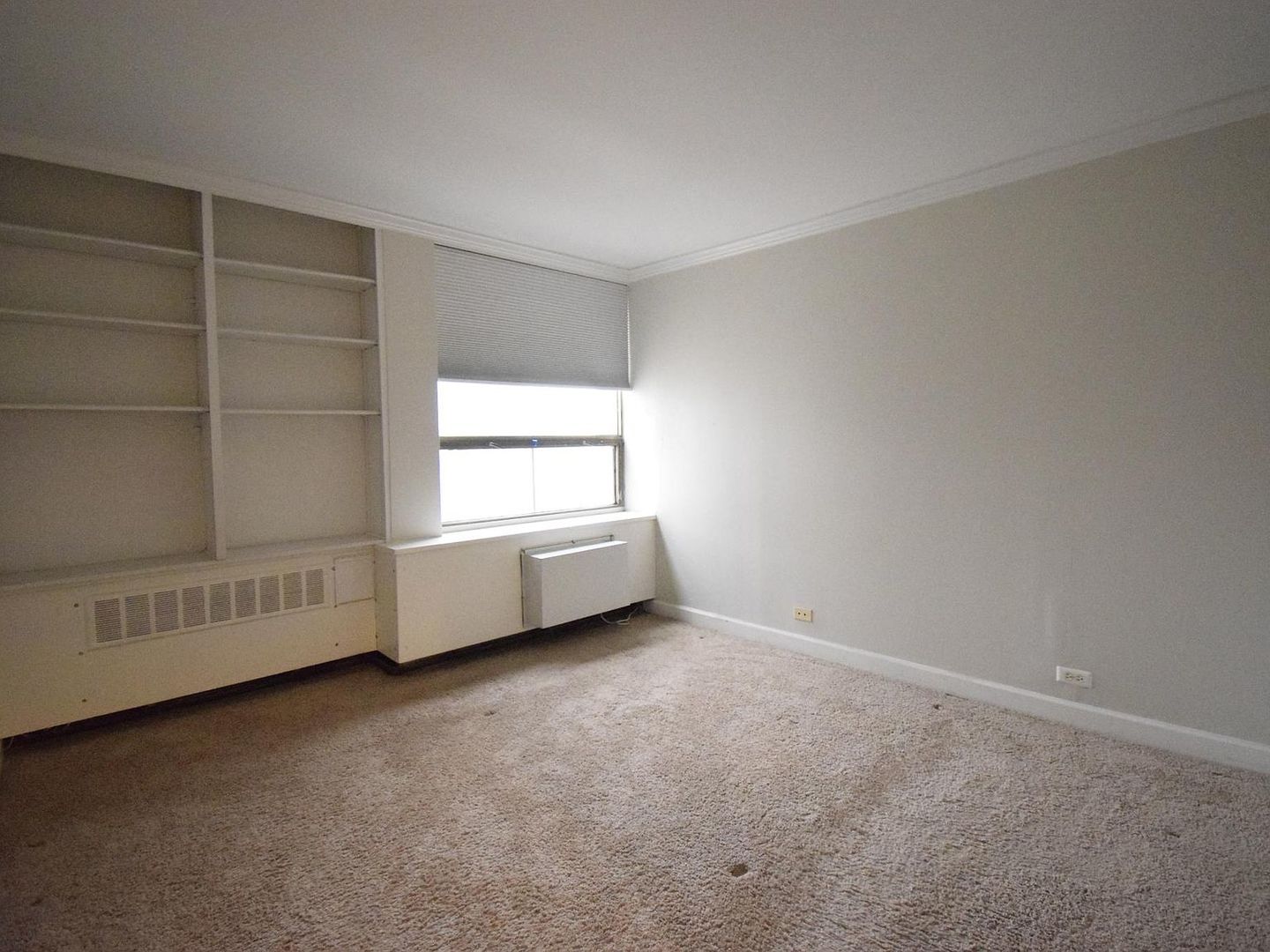 1360 N Sandburg Terrace Unit: 2101