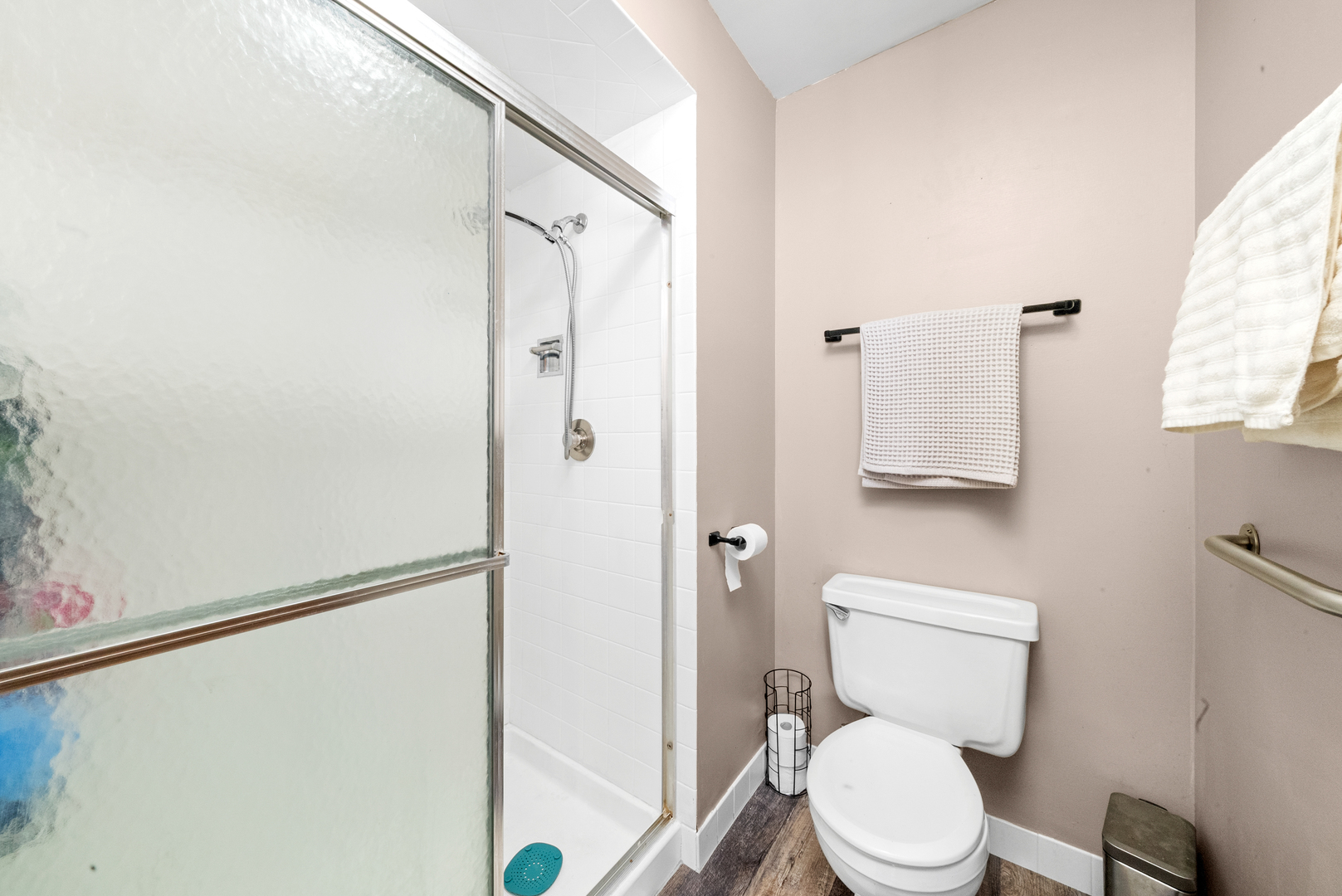 709 W 79TH Street Unit: 204