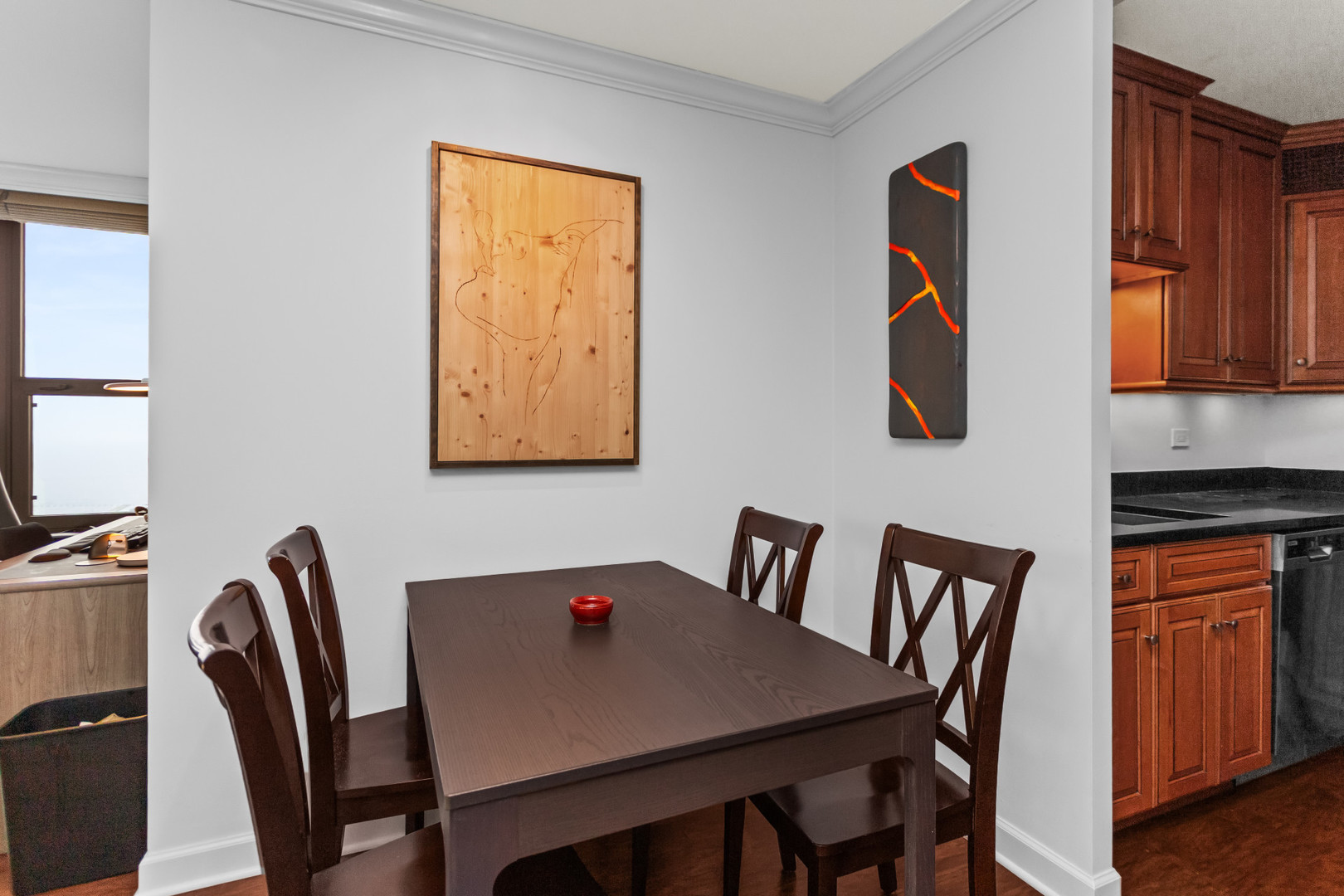 1850 N Clark Street Unit: 2702