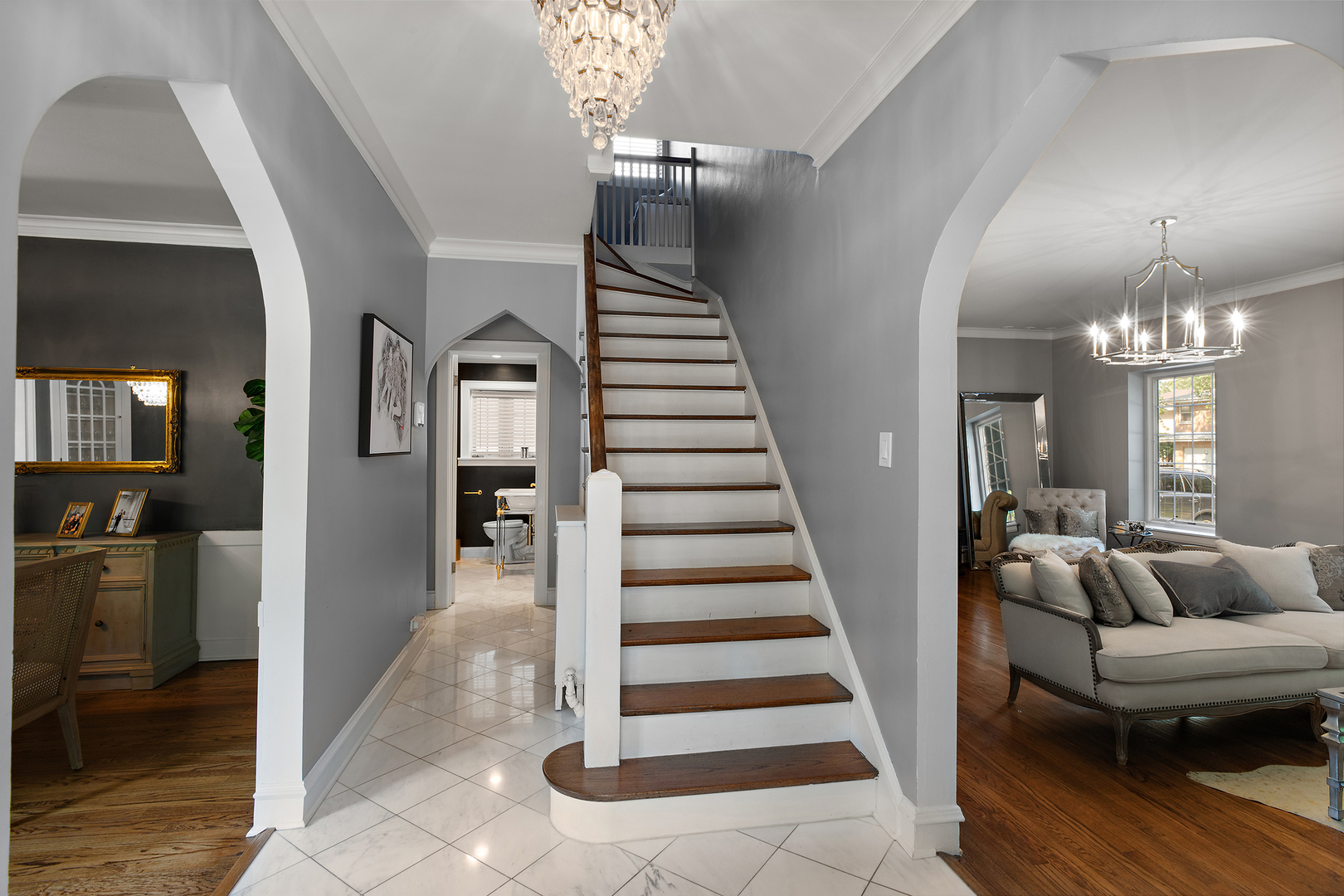 6656 N Sauganash Avenue