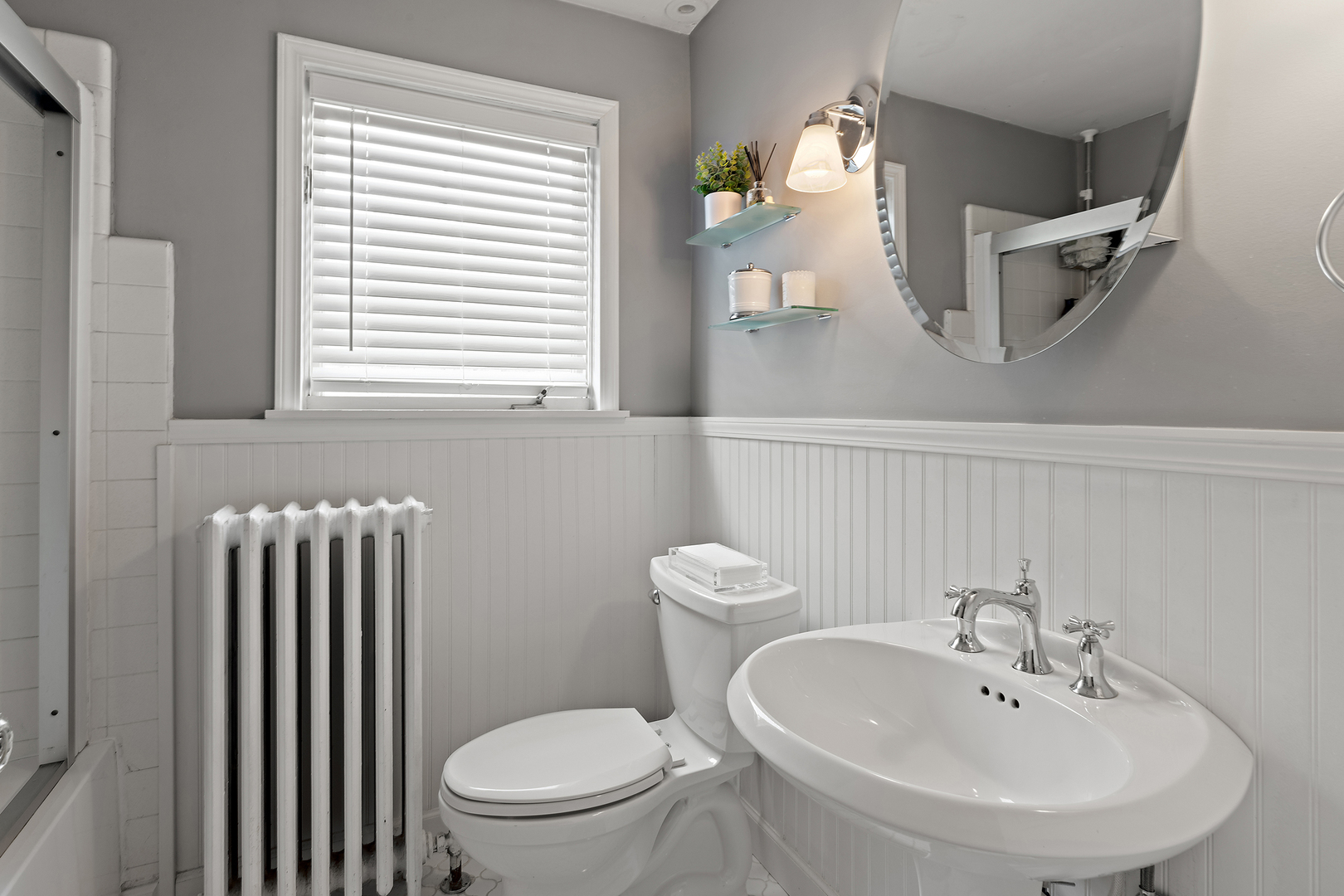 6656 N Sauganash Avenue