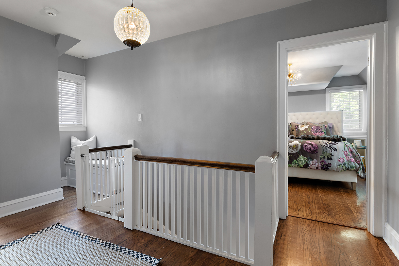 6656 N Sauganash Avenue