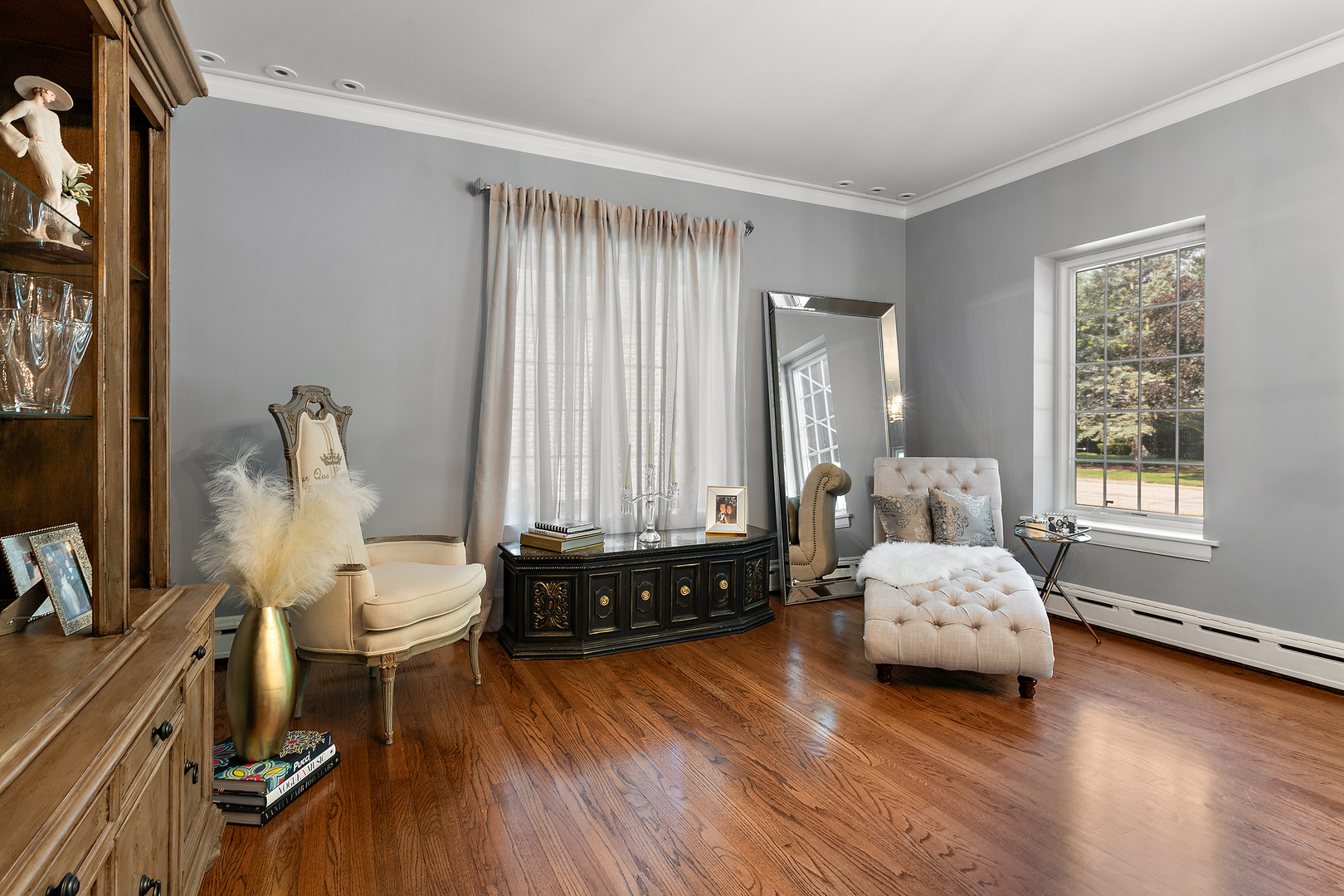 6656 N Sauganash Avenue