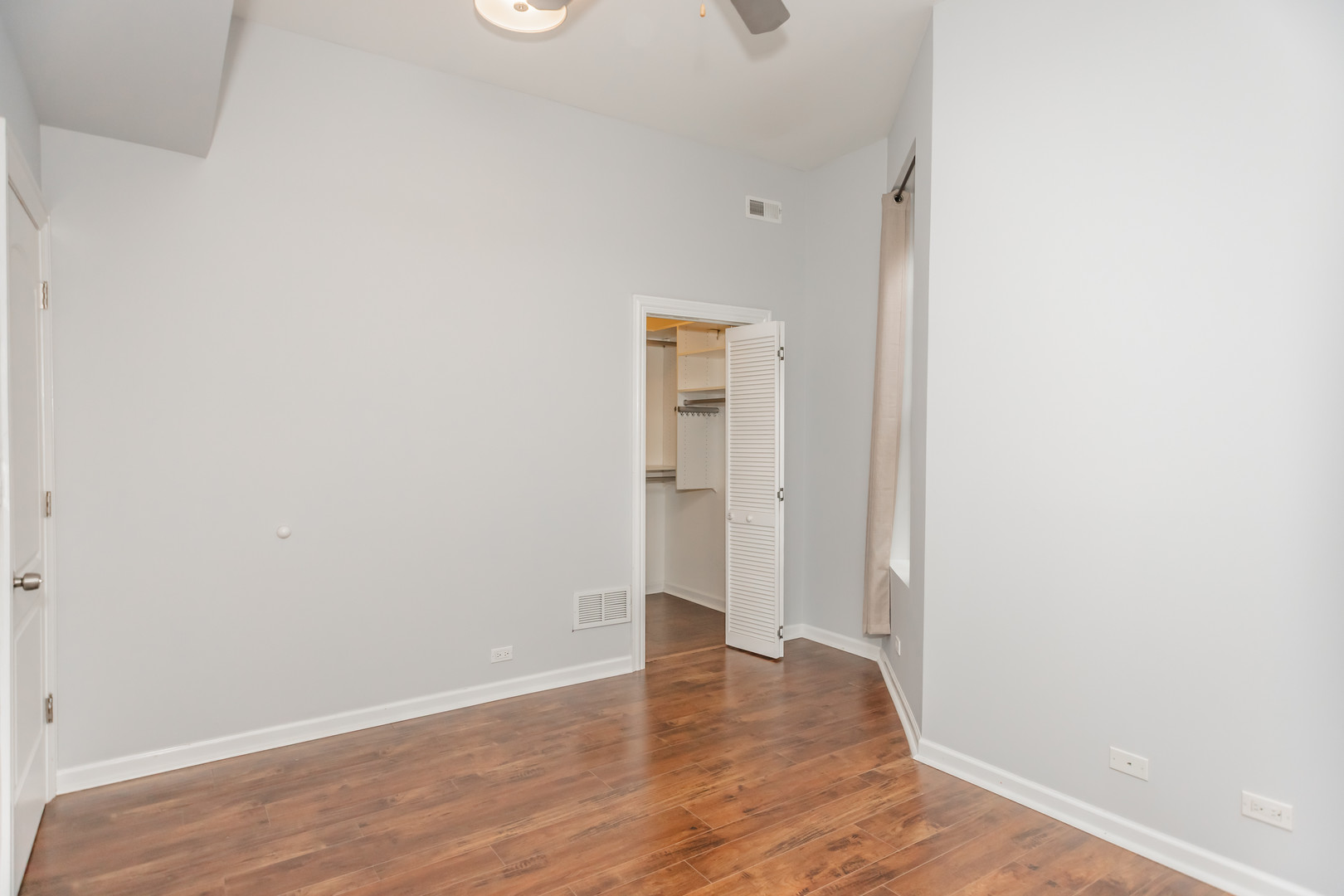 2212 N Campbell Avenue Unit: 2D