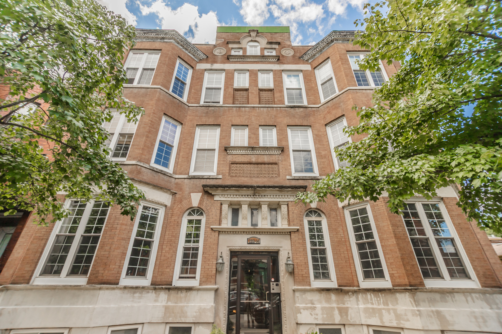 2212 N Campbell Avenue Unit: 2D