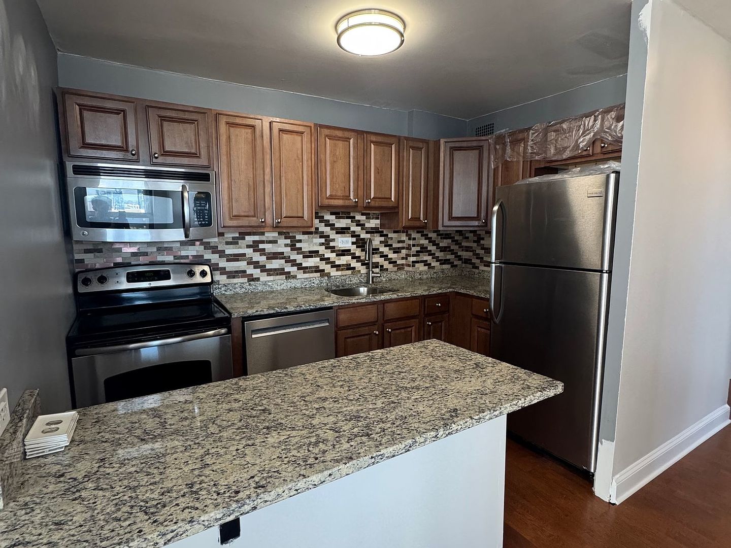 1455 N Sandburg Terrace Unit: 1909