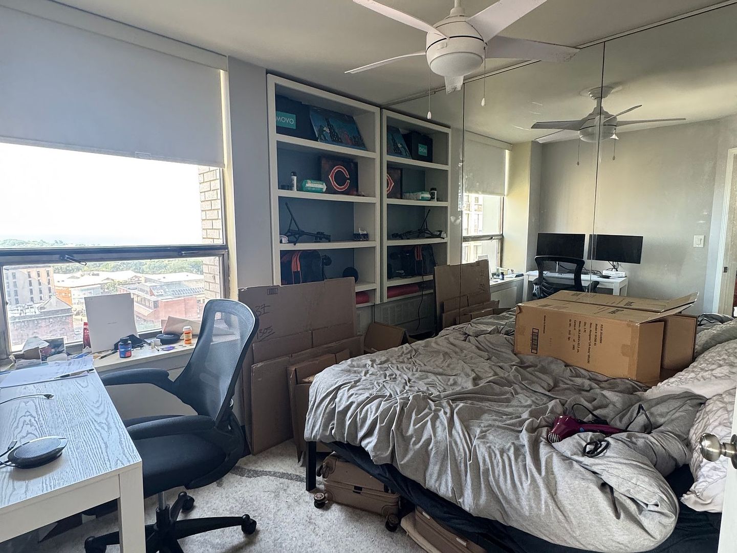 1455 N Sandburg Terrace Unit: 1909