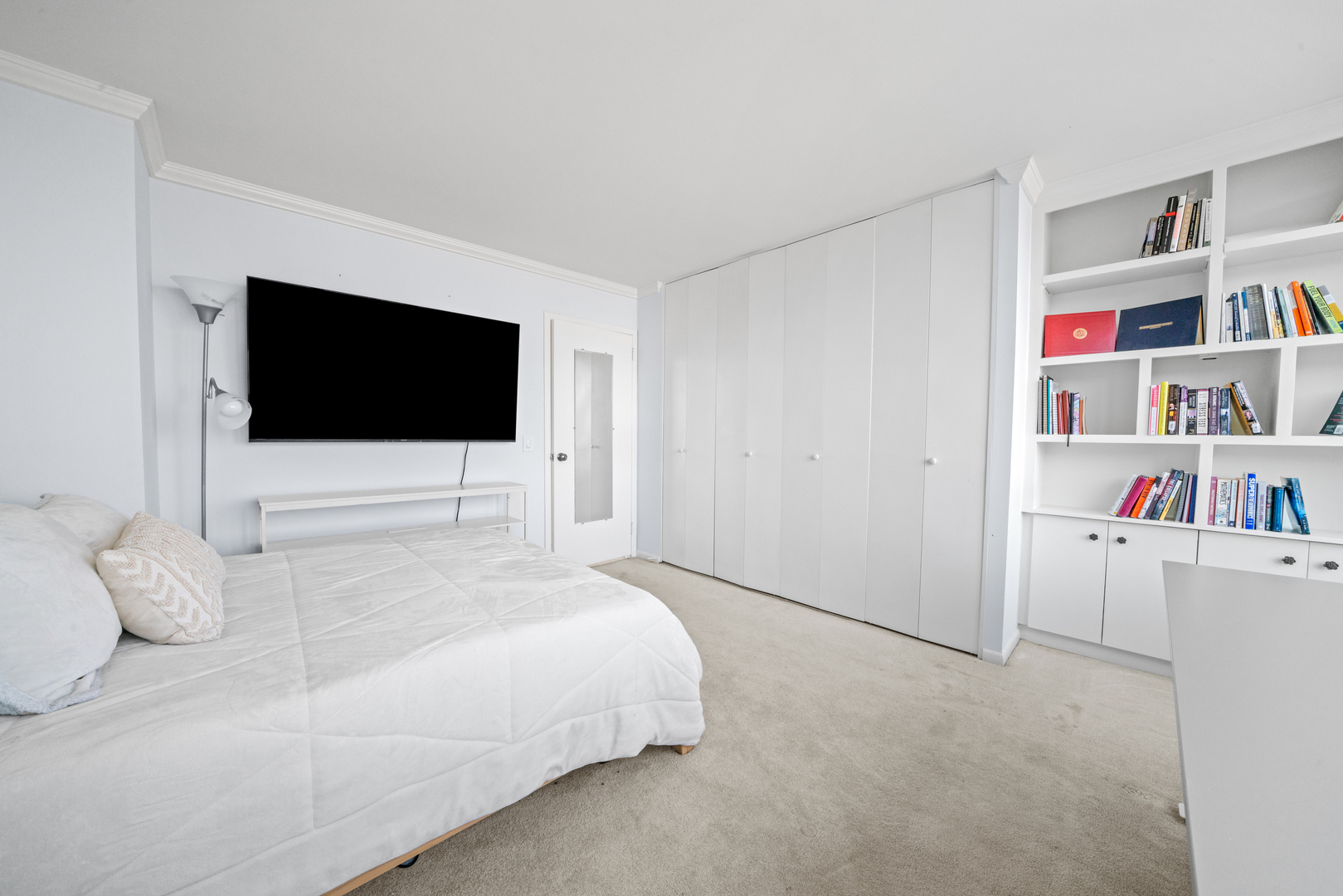 1560 N Sandburg Terrace Unit: 1412J