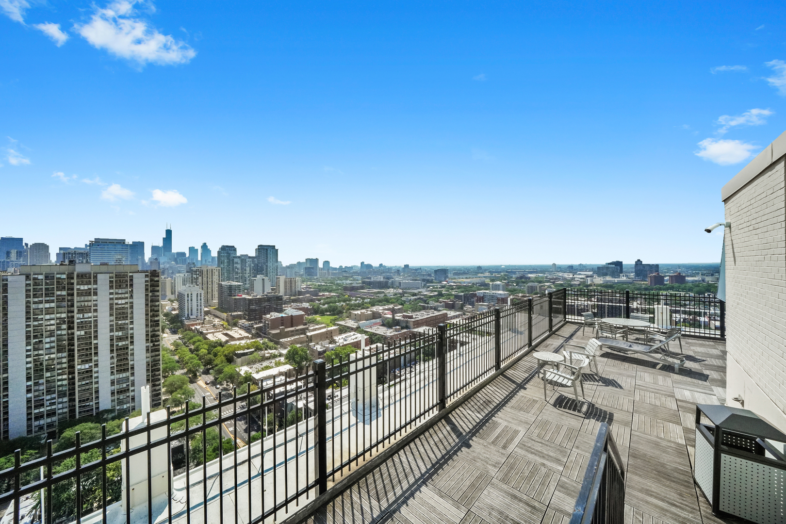 1460 N Sandburg Terrace Unit: 808A