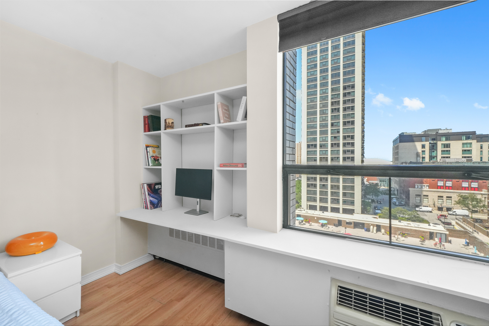 1460 N Sandburg Terrace Unit: 808A