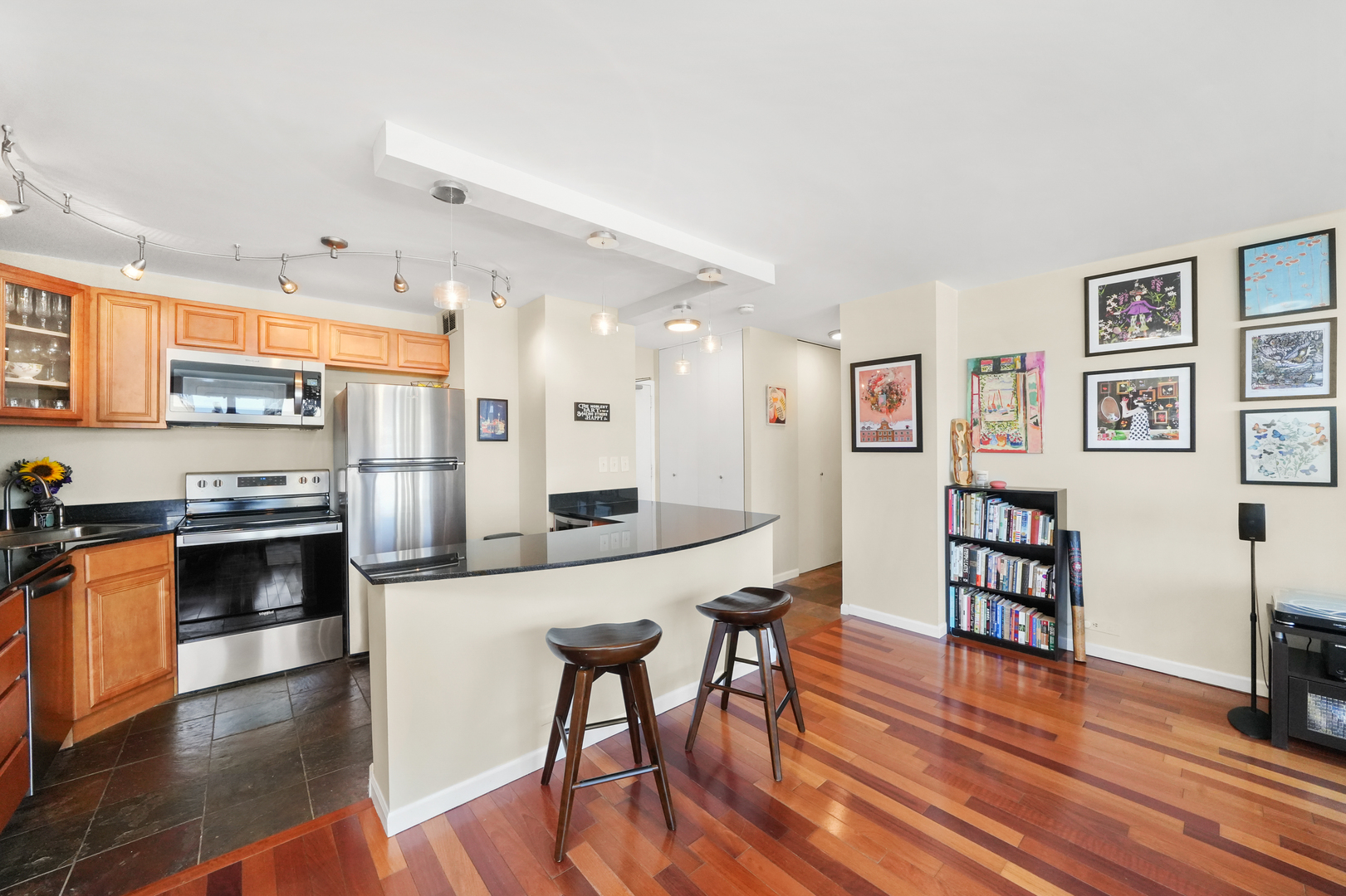 1460 N Sandburg Terrace Unit: 808A