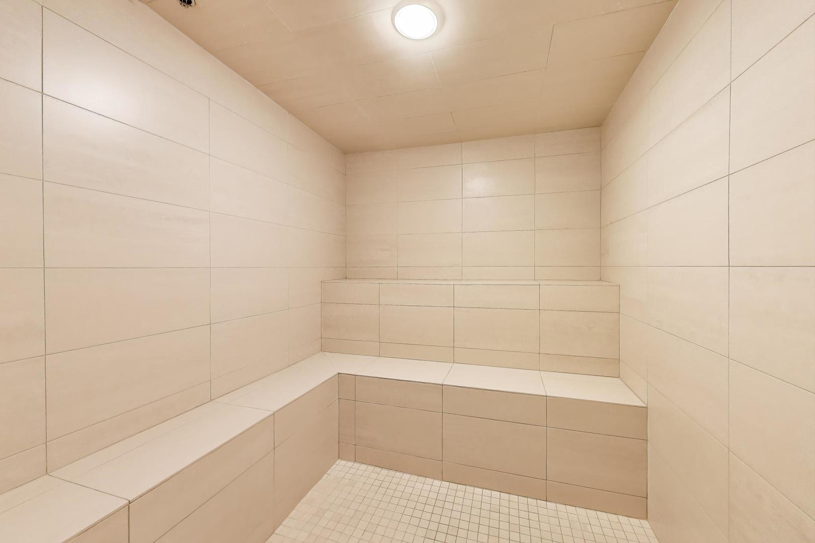 6 N Michigan Avenue Unit: 801