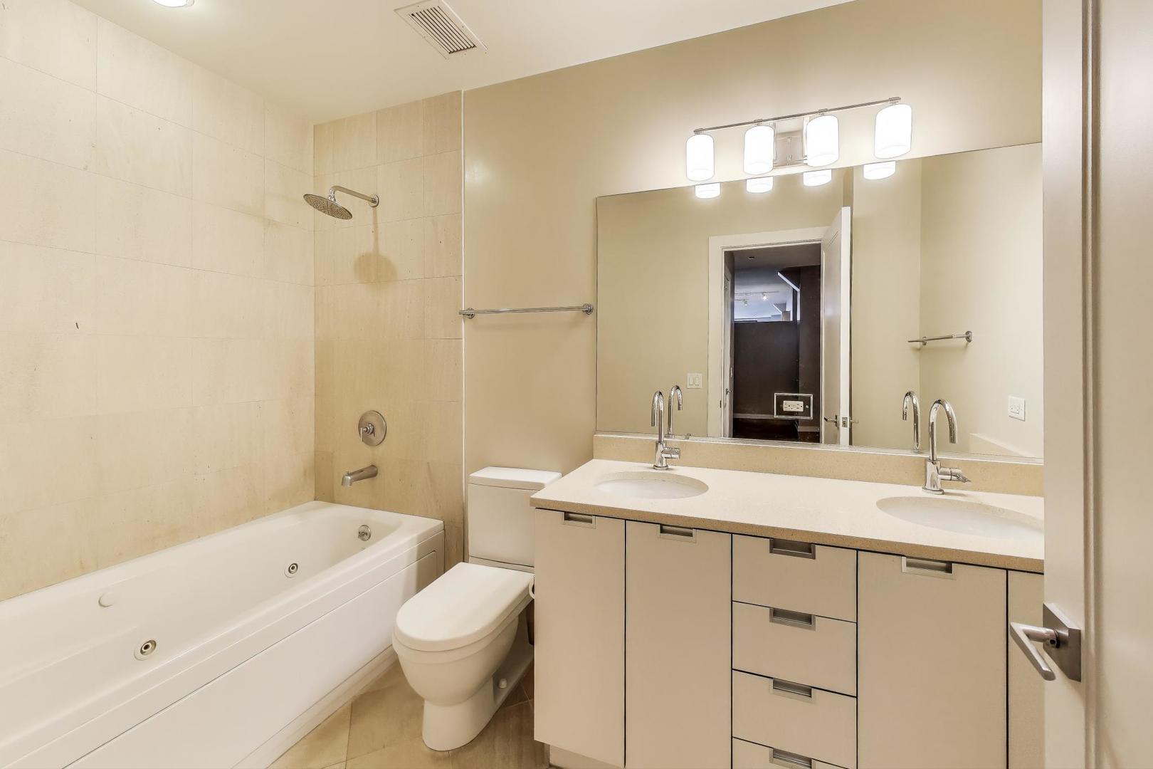 6 N Michigan Avenue Unit: 801