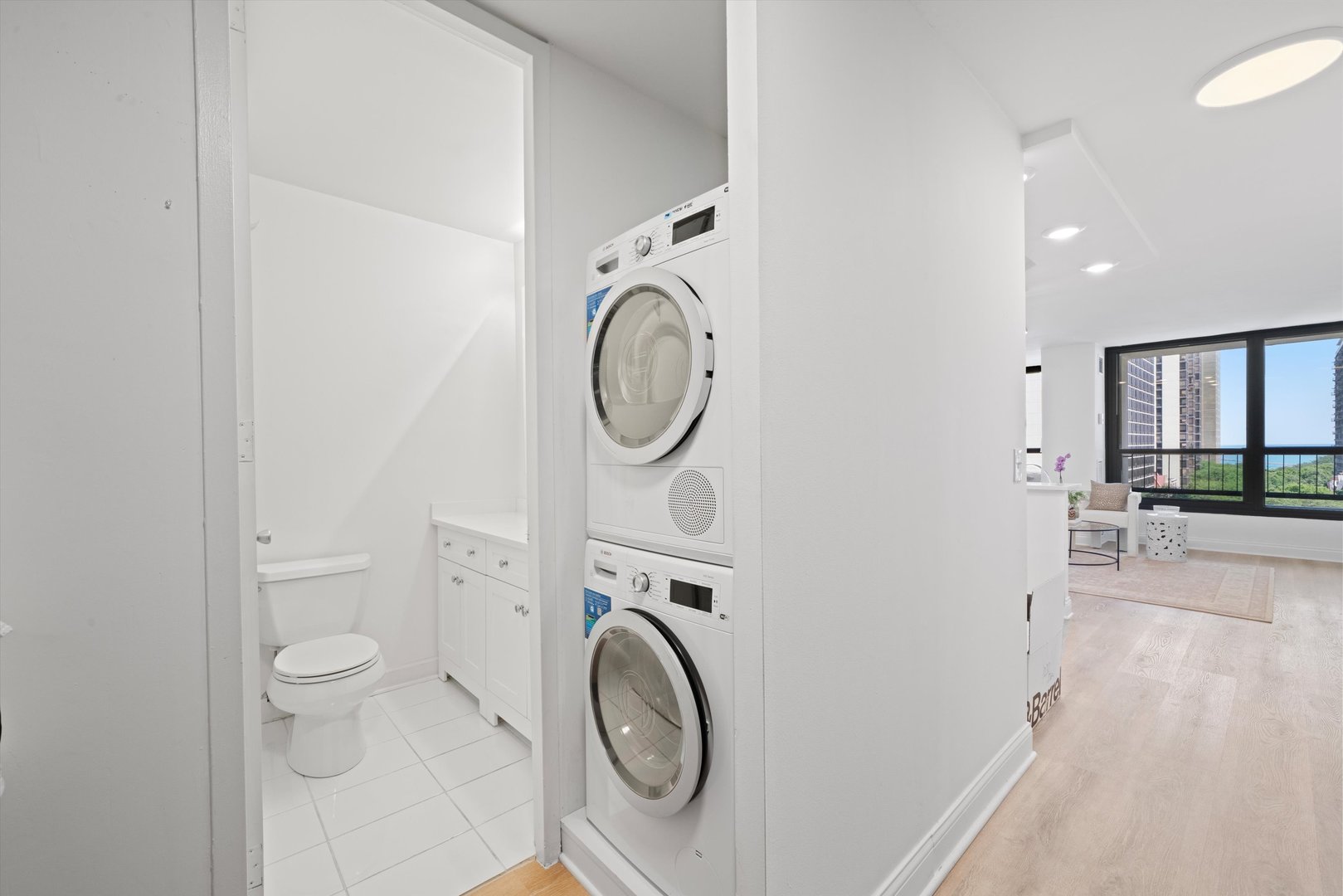 1030 N State Street Unit: 3G