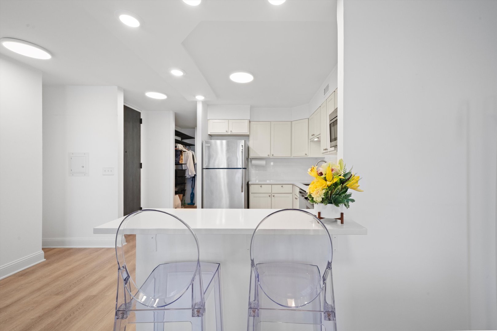 1030 N State Street Unit: 3G