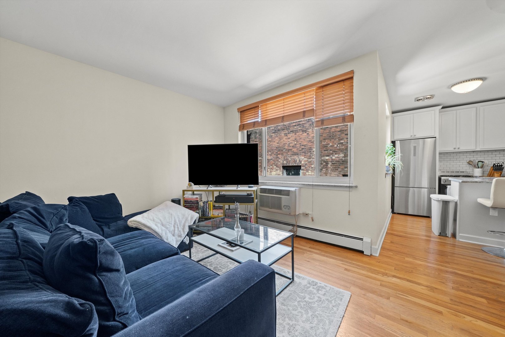 515 W Wrightwood Avenue Unit: 510