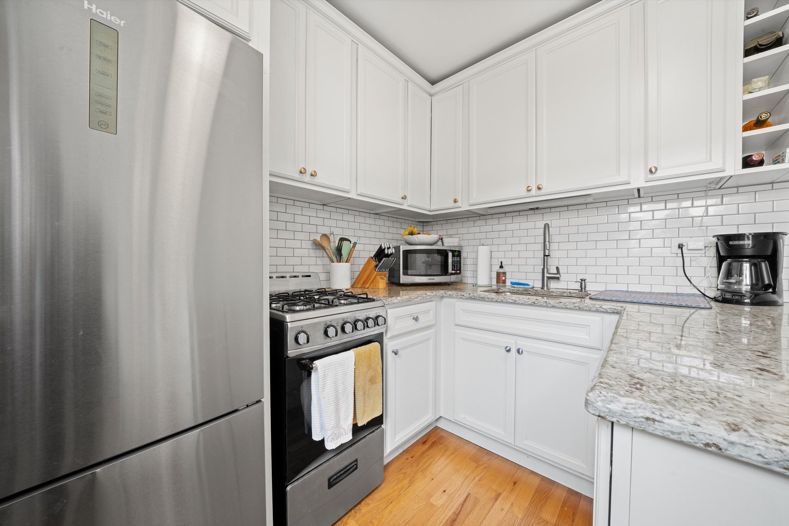 515 W Wrightwood Avenue Unit: 510