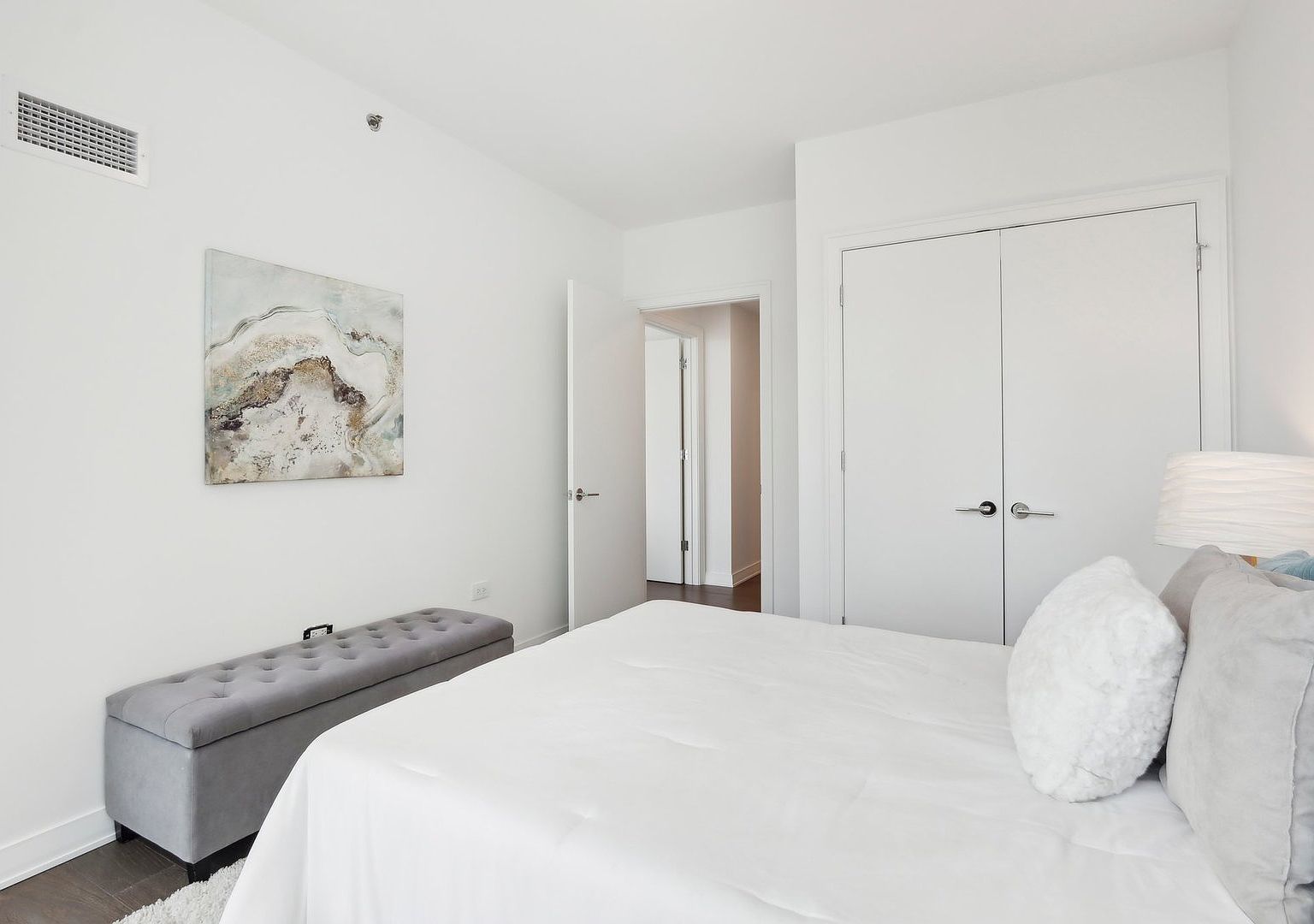 211 N Harbor Drive Unit: 1008