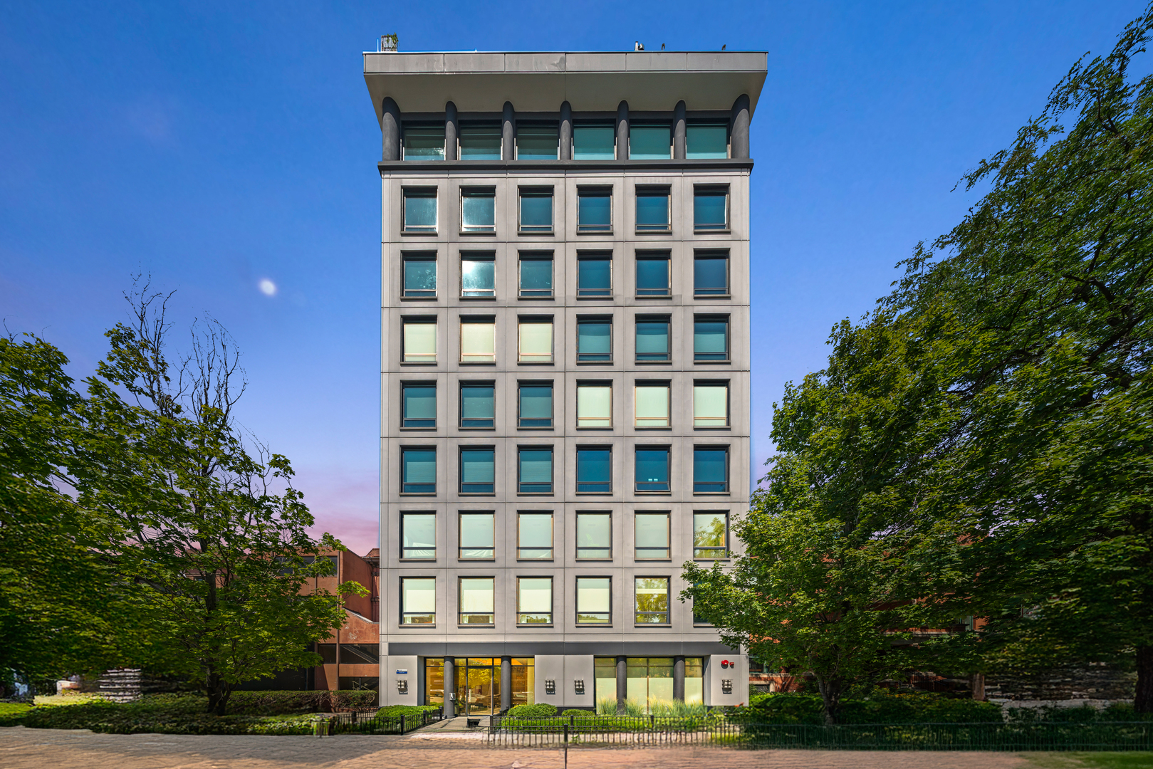 550 W Wellington Avenue Unit: 3E