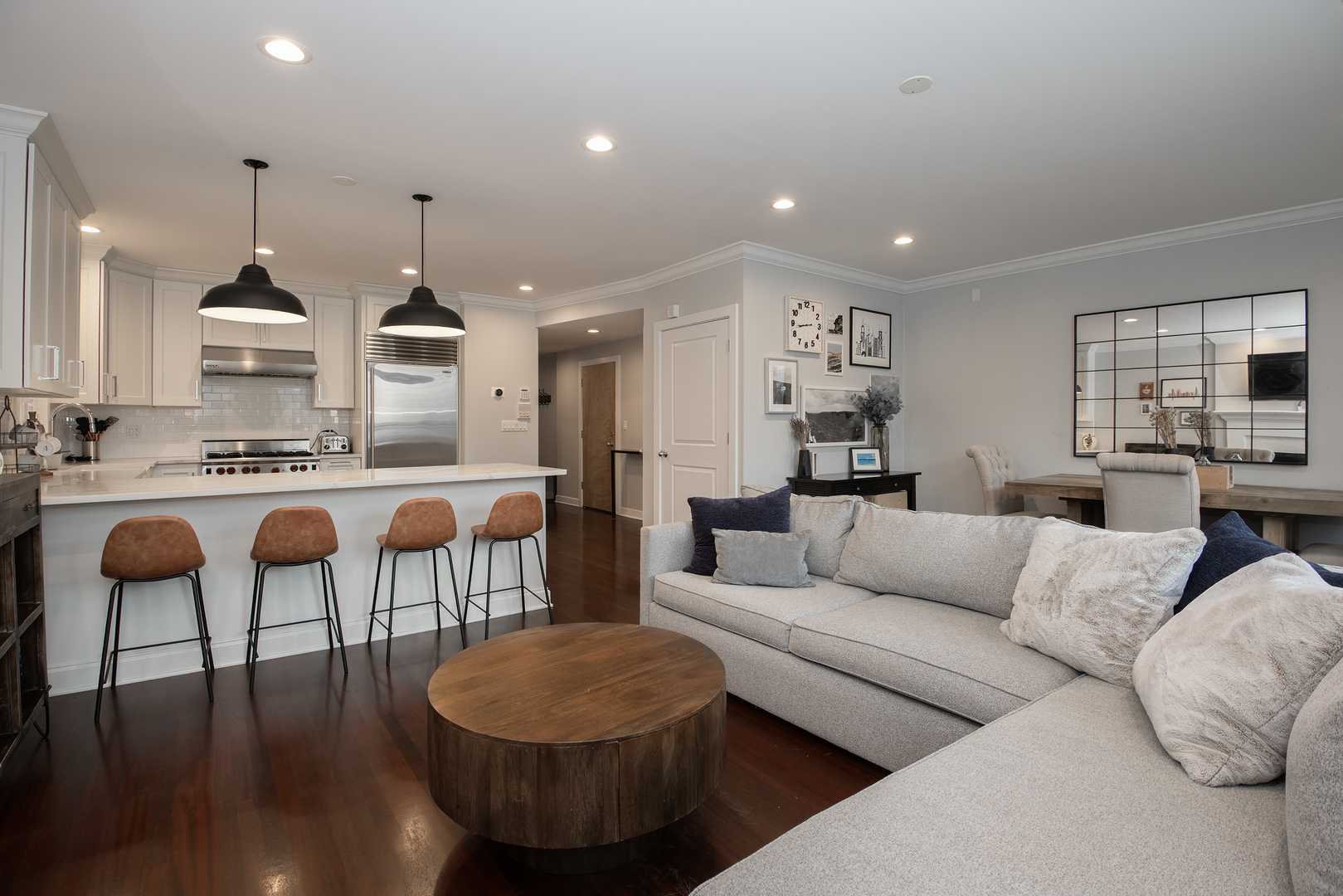 2319 W Wabansia Avenue Unit: 3