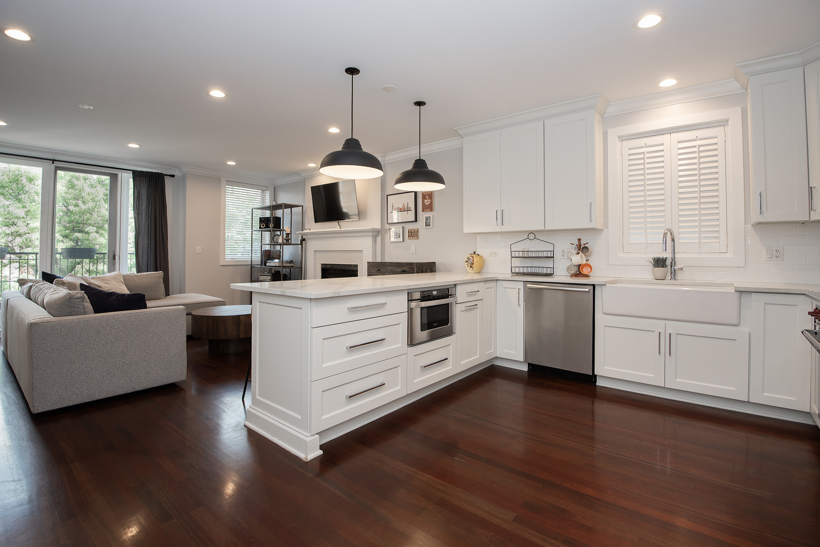 2319 W Wabansia Avenue Unit: 3