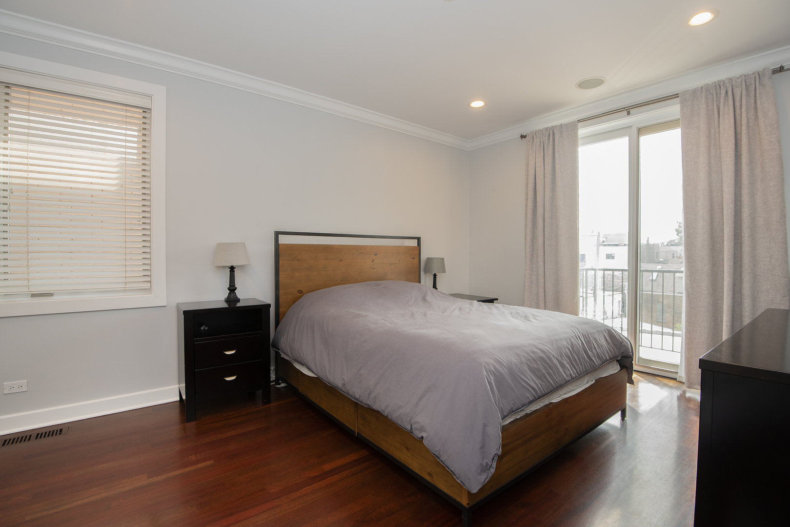 2319 W Wabansia Avenue Unit: 3