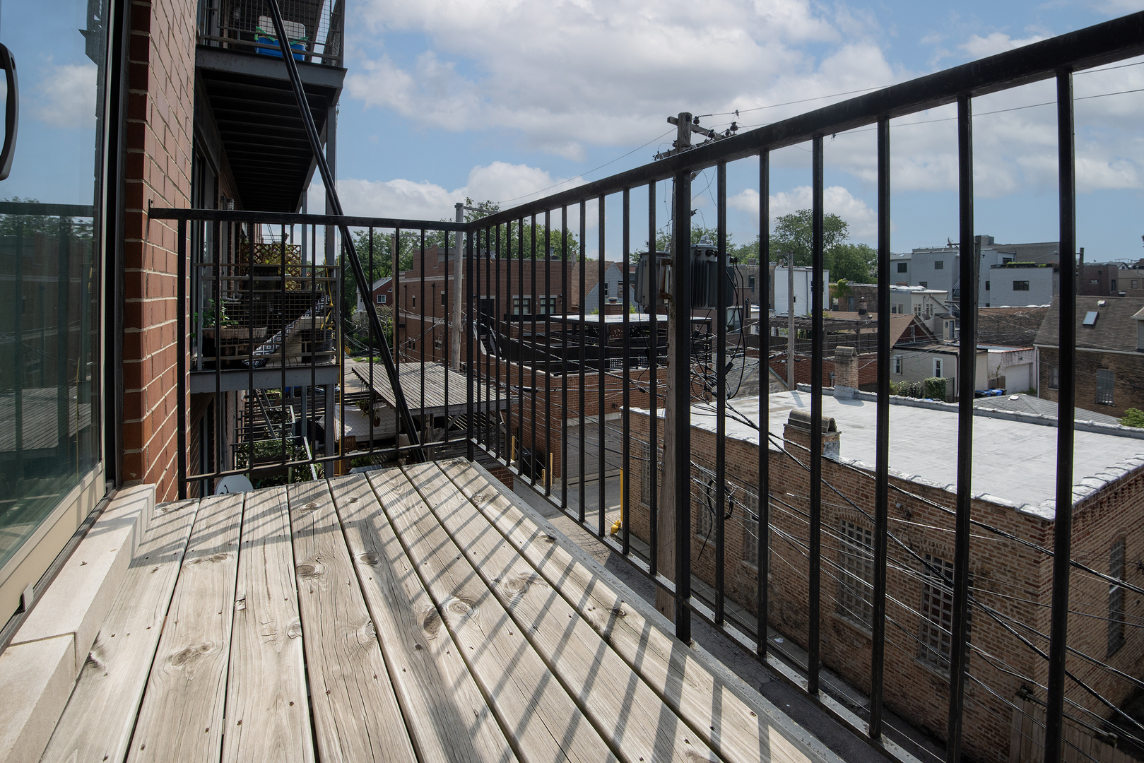 2319 W Wabansia Avenue Unit: 3