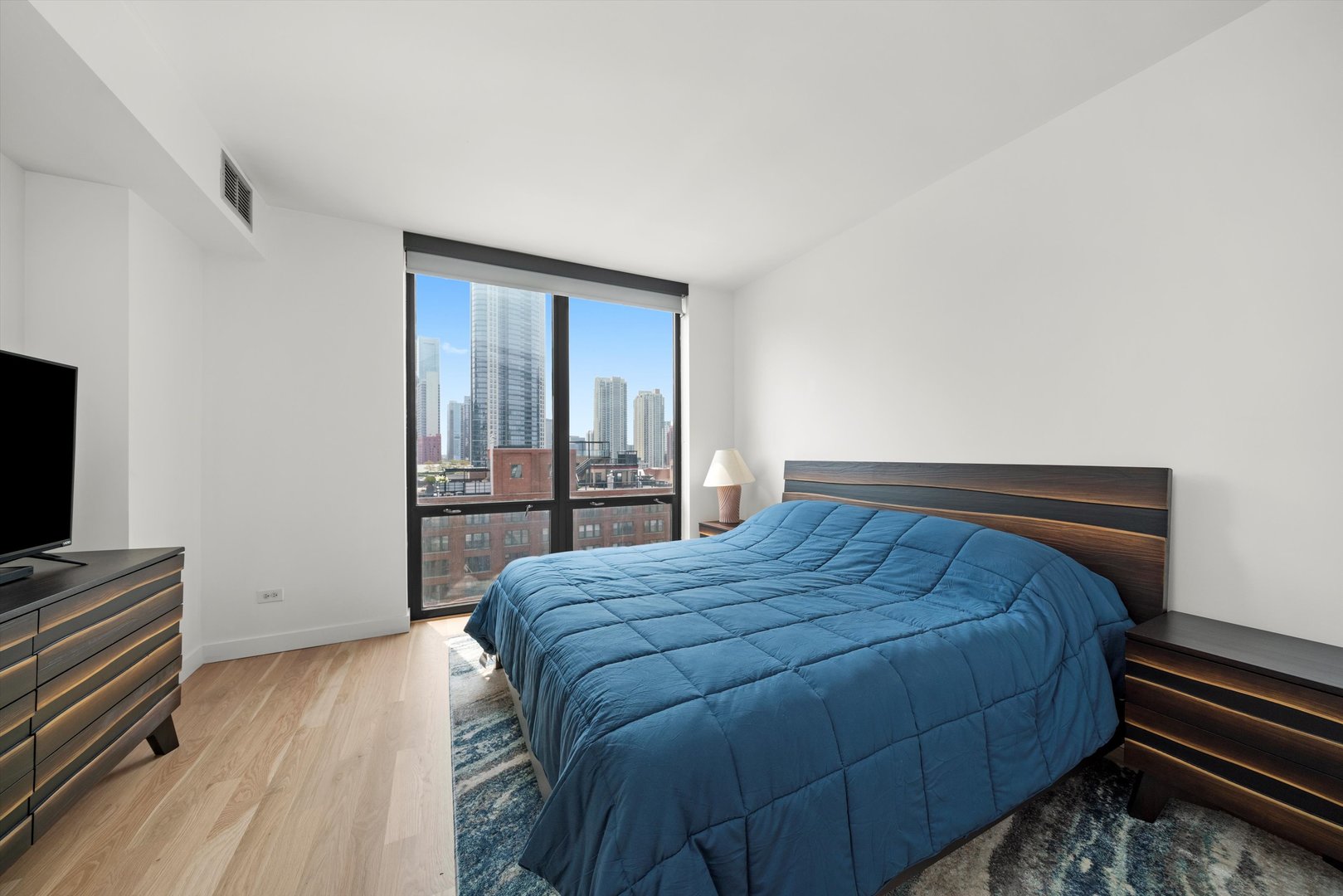 435 W Erie Street Unit: 1103