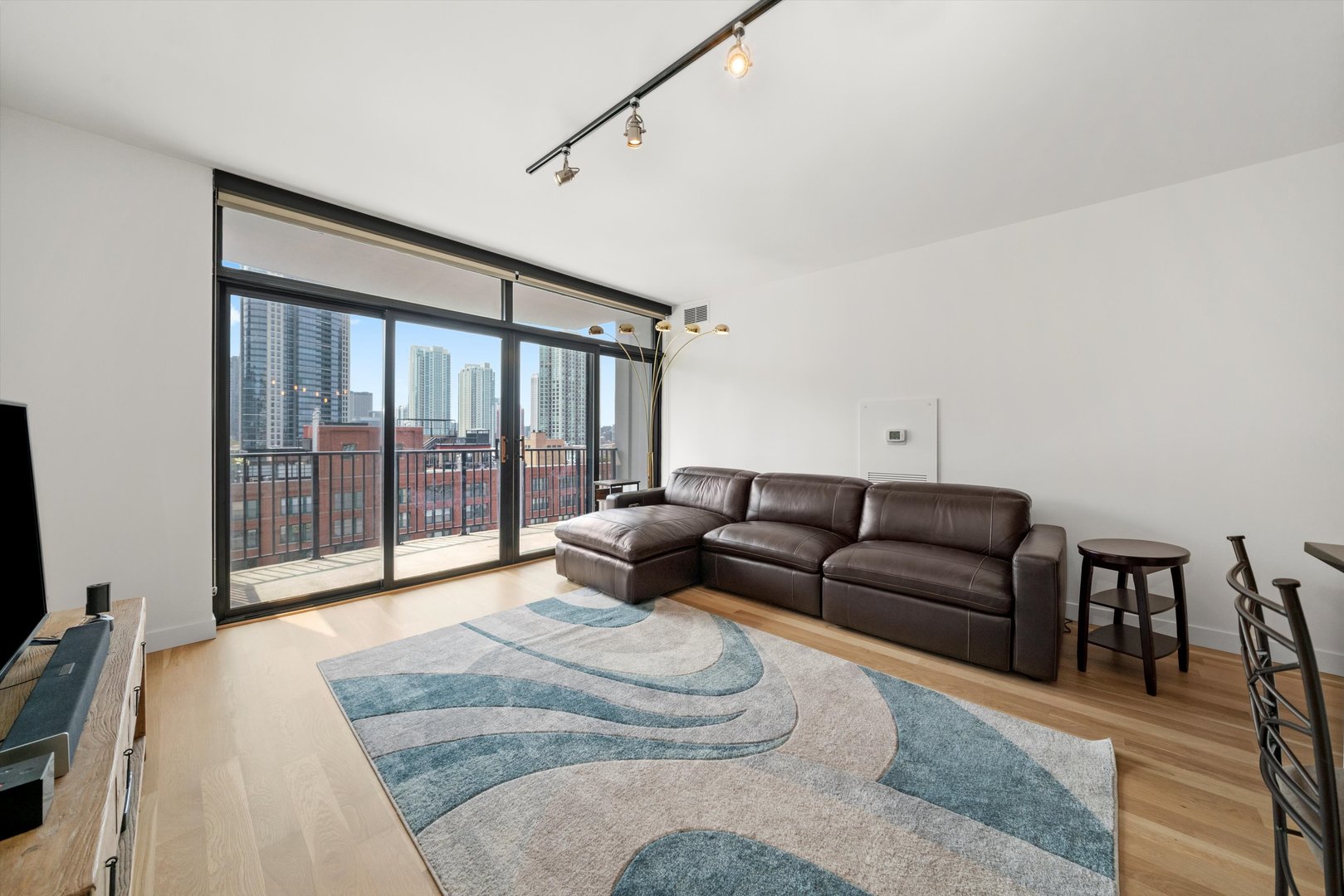 435 W Erie Street Unit: 1103