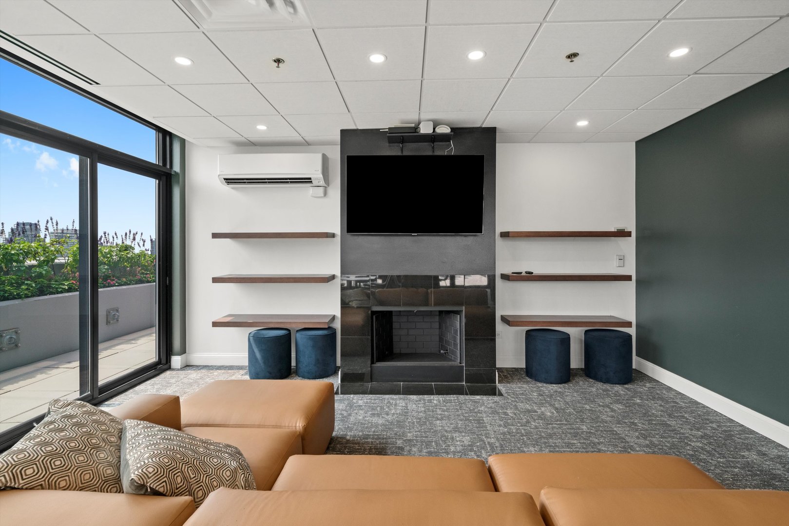 435 W Erie Street Unit: 1103