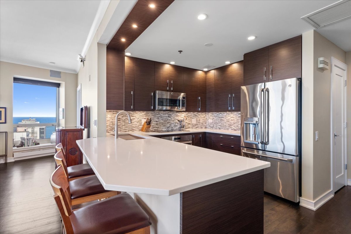 57 E Delaware Place Unit: 3404