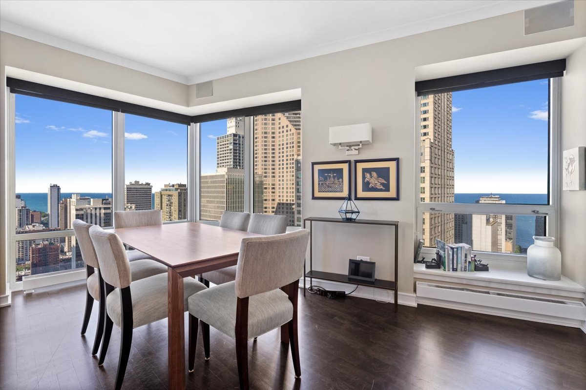 57 E Delaware Place Unit: 3404